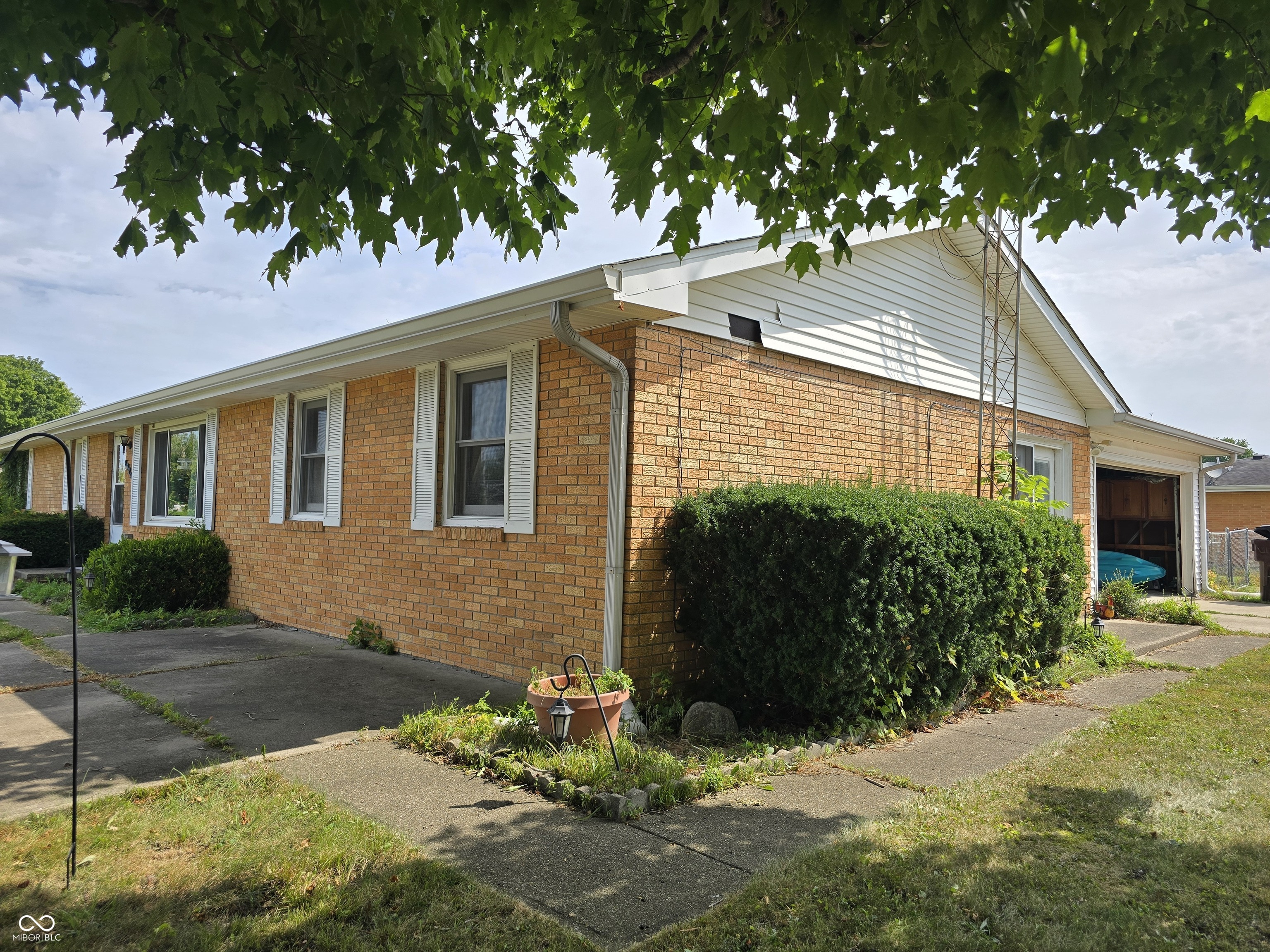 8925 Walnut Street, Taylorsville, IN, 47280 photo 4 of 16