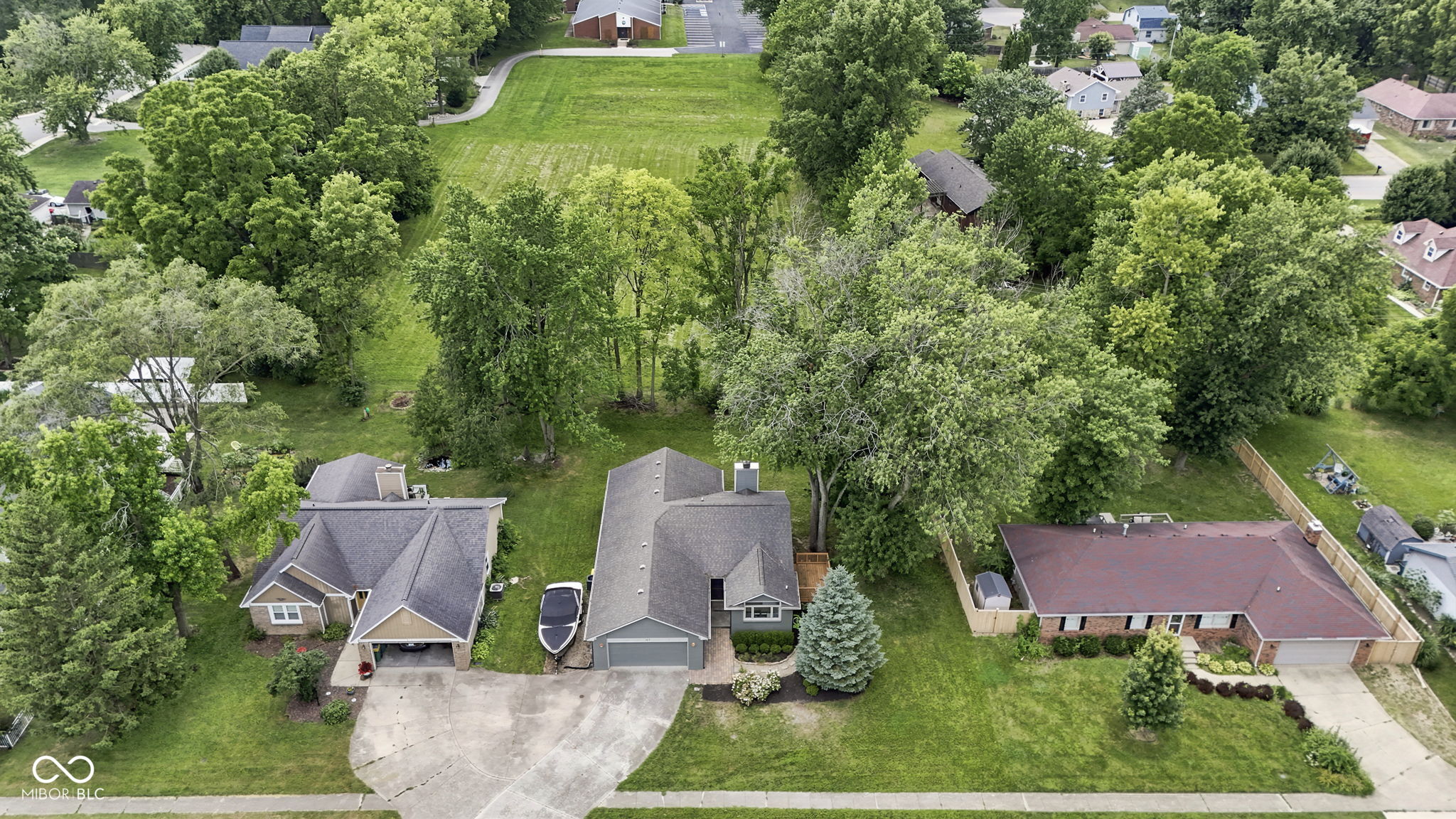 329 N East Street, Westfield, IN, 46074 photo 4 of 38