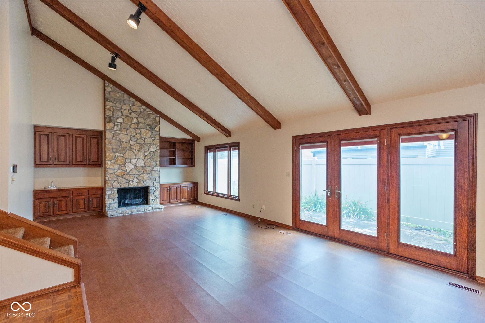 1017 Tuckahoe Street, Indianapolis, IN, 46260 photo 4 of 35