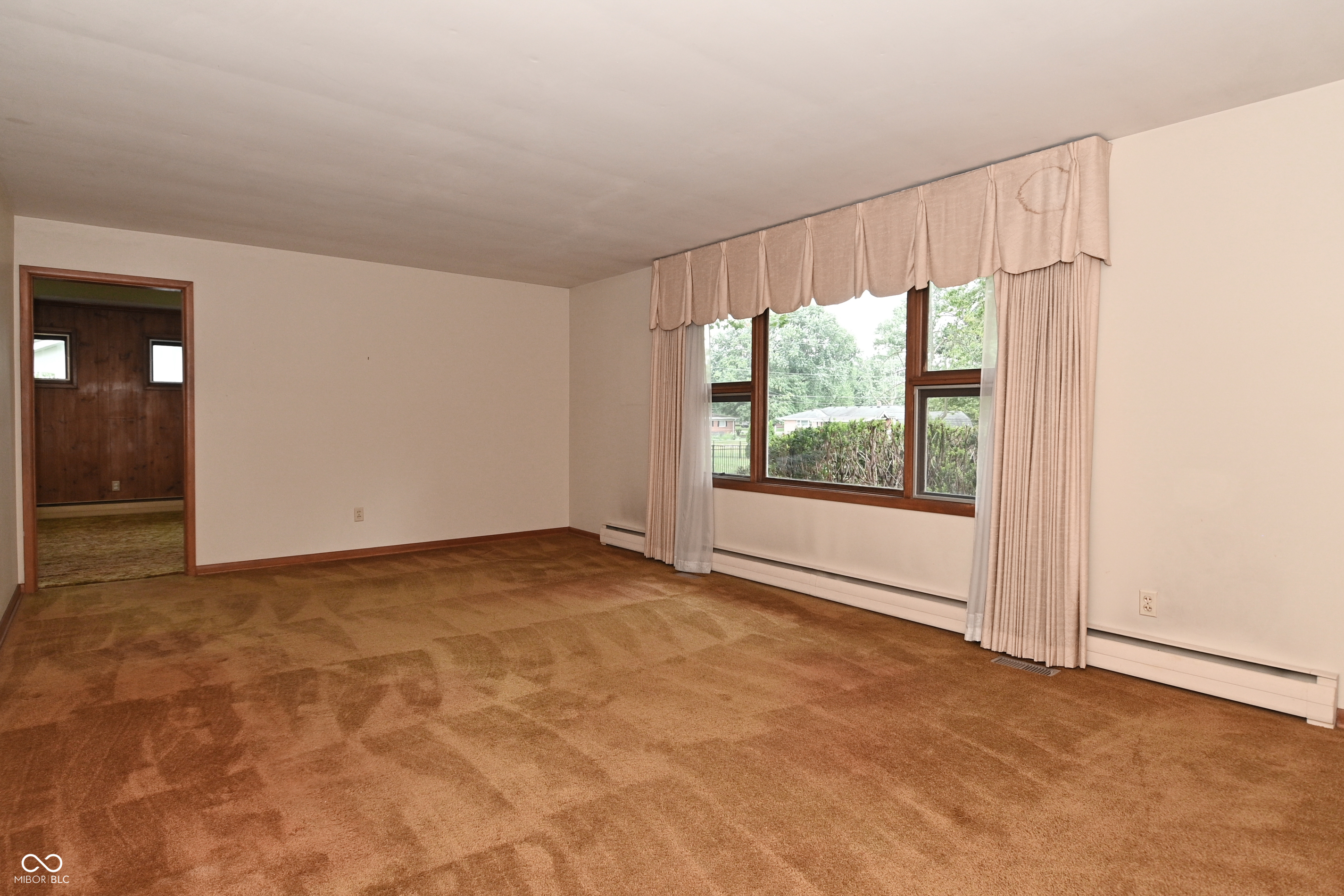 7543 E 71st Street, Indianapolis, IN, 46256 photo 4 of 63
