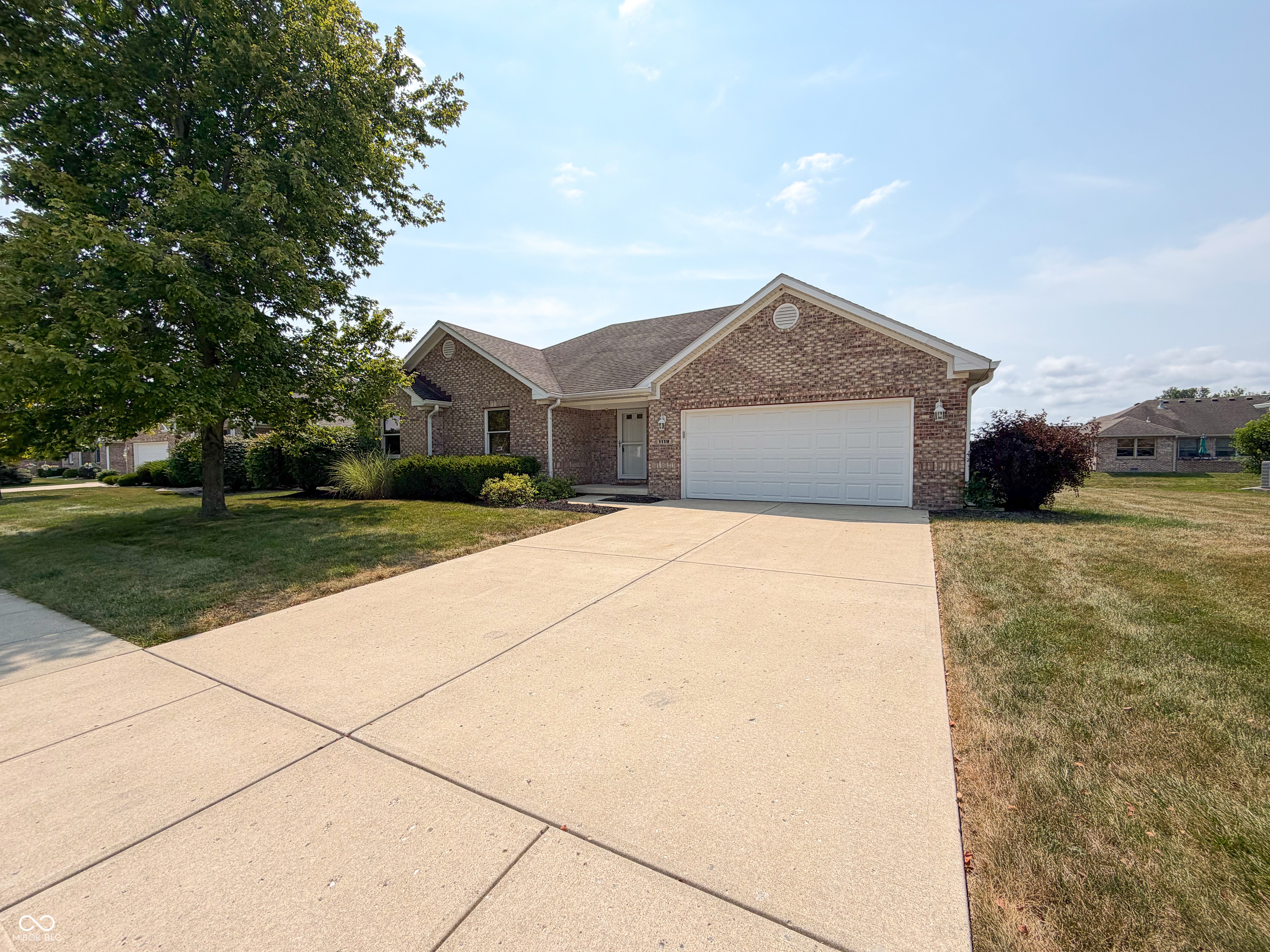 1119 Manchester Drive, Brownsburg, IN, 46112 photo 4 of 31