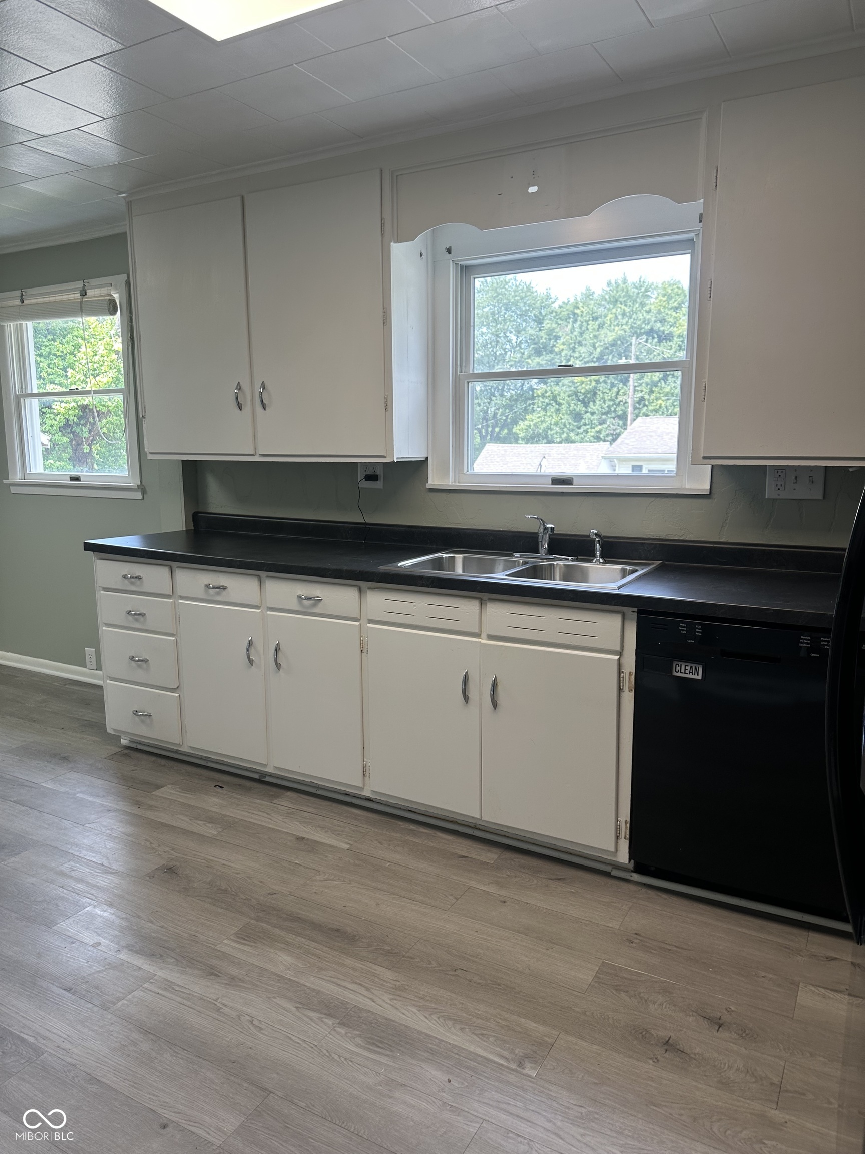 124 W Berry Street, Greencastle, IN, 46135 photo 4 of 15