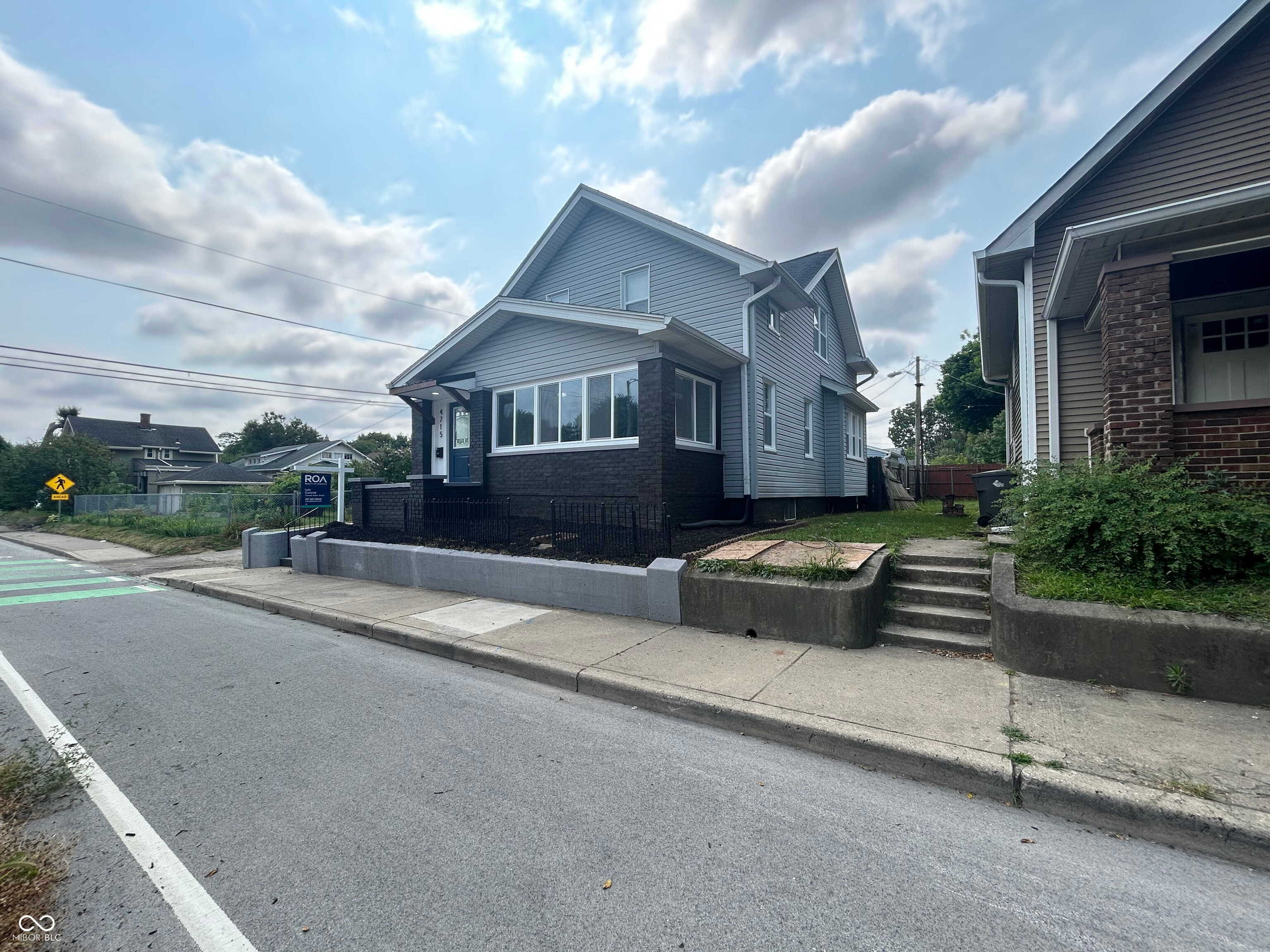 4715 E New York, Indianapolis, IN, 46201 photo 4 of 49