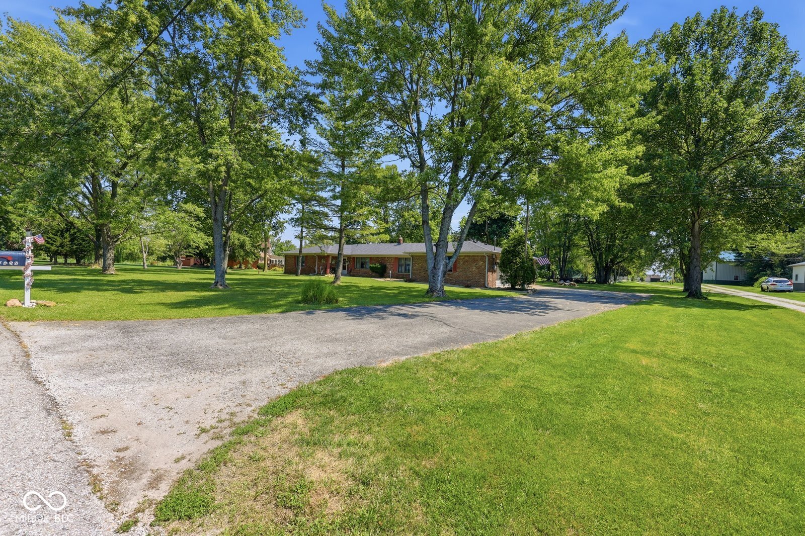 313 E 275 S, Shelbyville, IN, 46176 photo 4 of 43