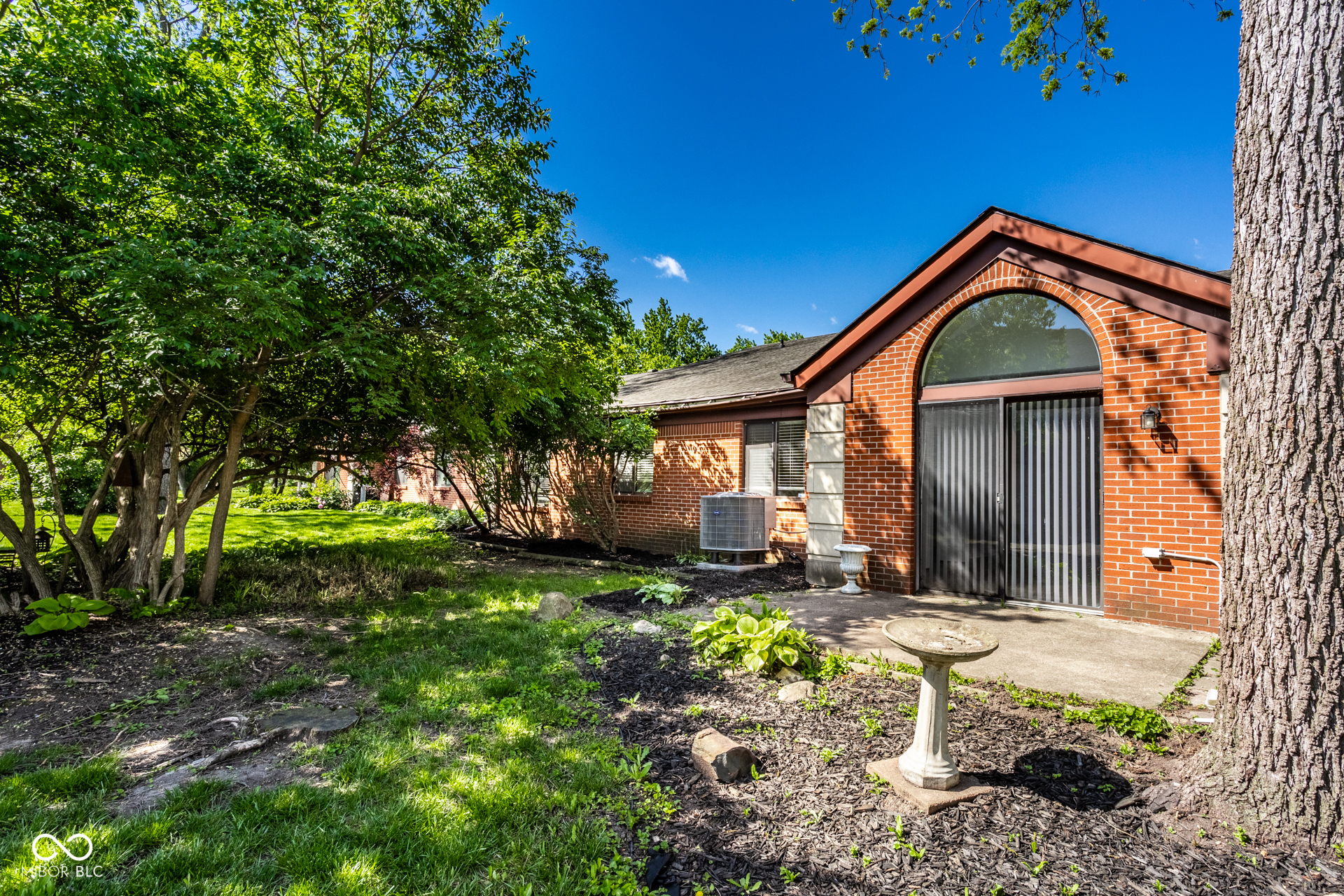 9350 Golden Leaf Way, Indianapolis, IN, 46260 photo 4 of 30