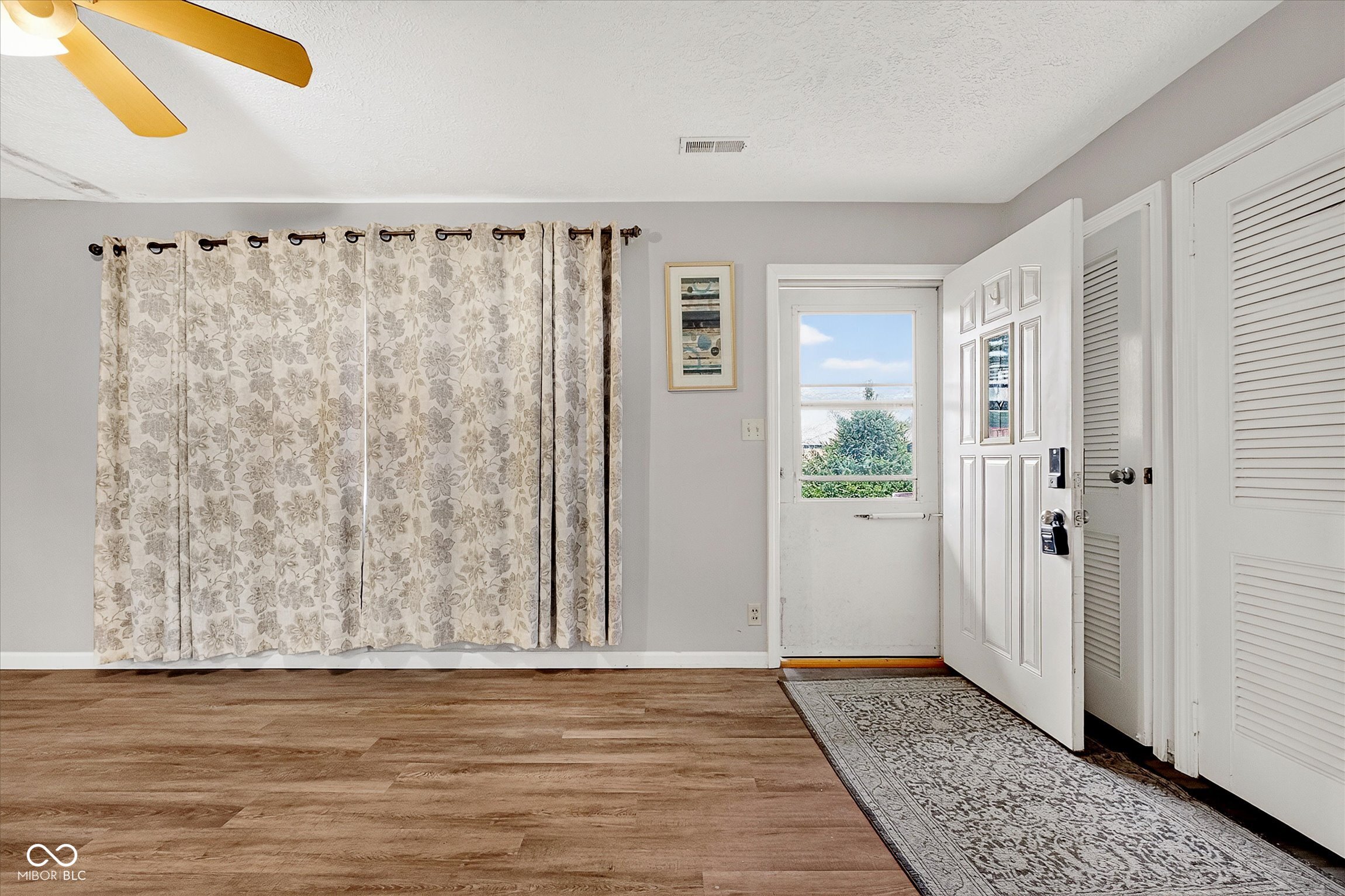 702 Sweetbriar Avenue, Whiteland, IN, 46184 photo 4 of 28