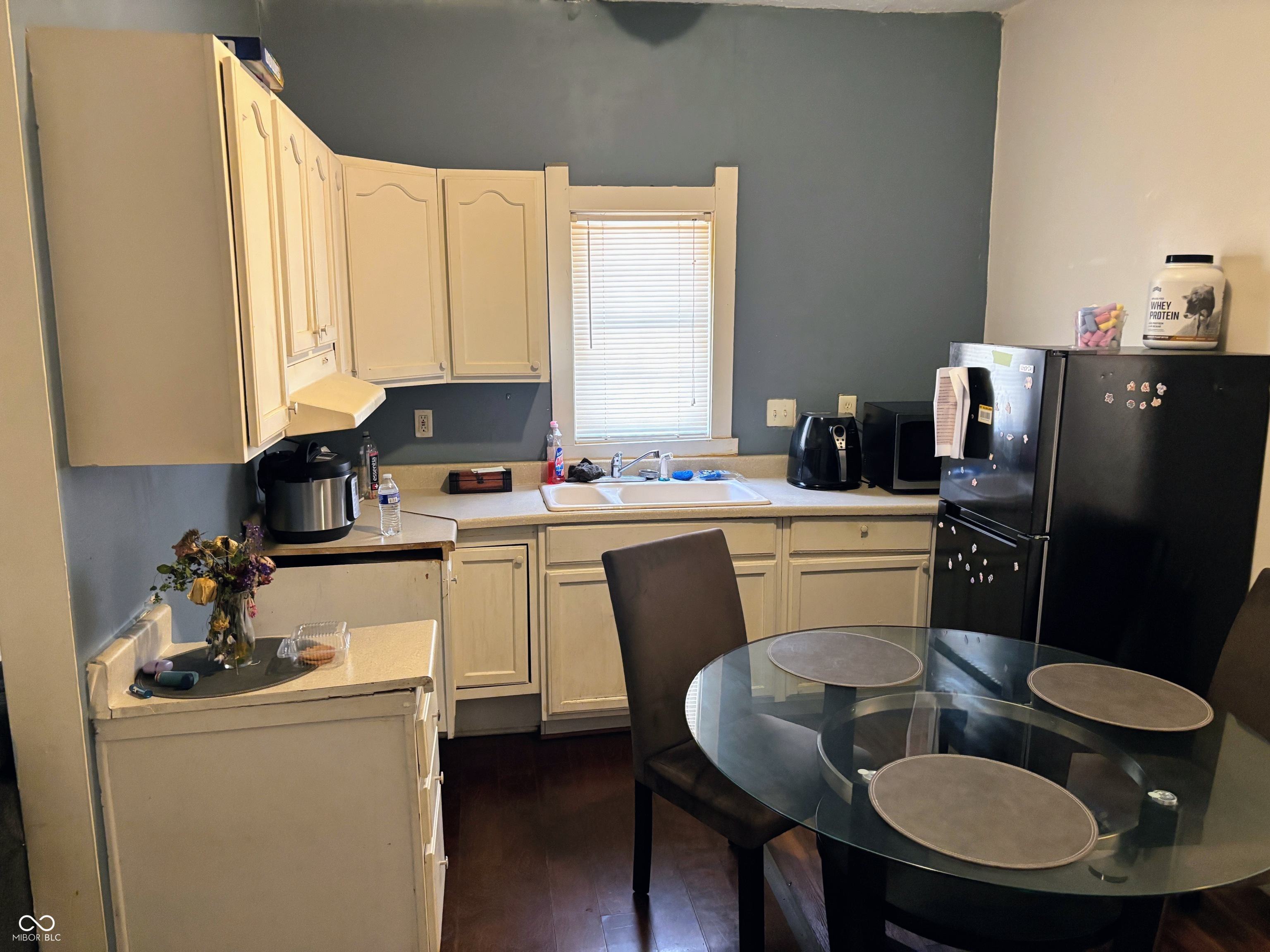 2433 N Kenwood Avenue, Indianapolis, IN, 46208 photo 4 of 18