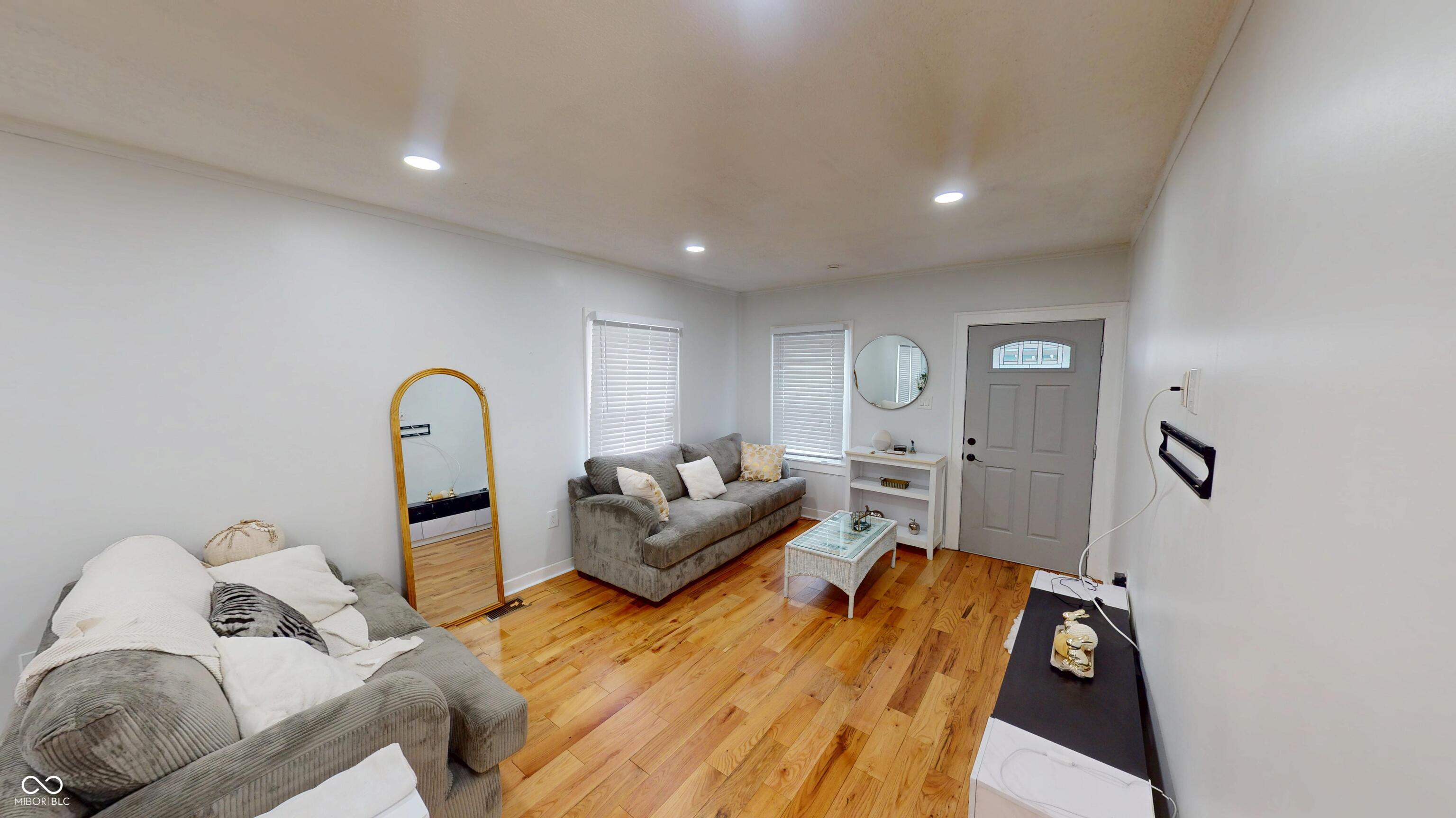 3412 E 9th Street, Indianapolis, IN, 46201 photo 4 of 14