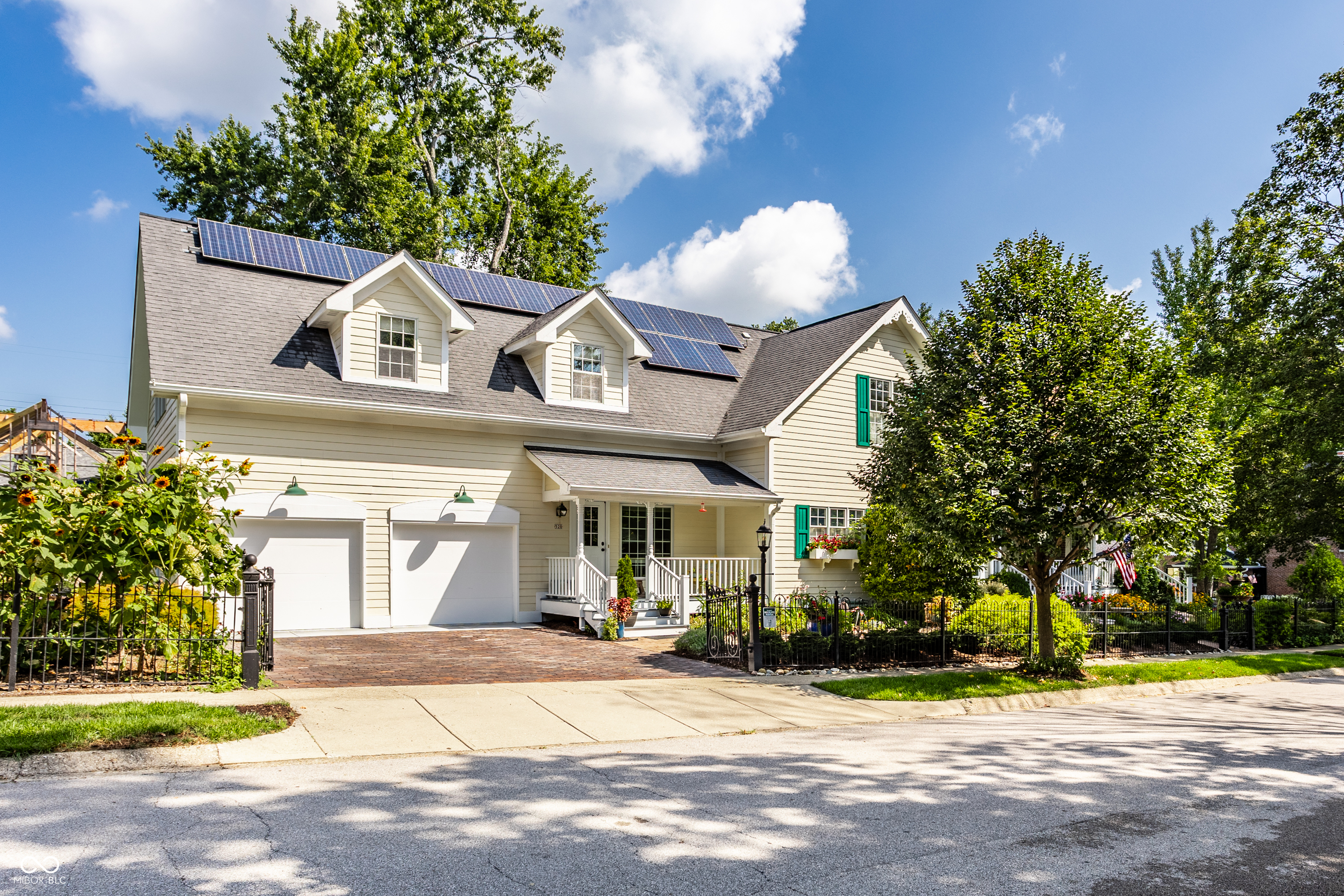 520 W Cedar Street, Zionsville, IN, 46077 photo 4 of 62