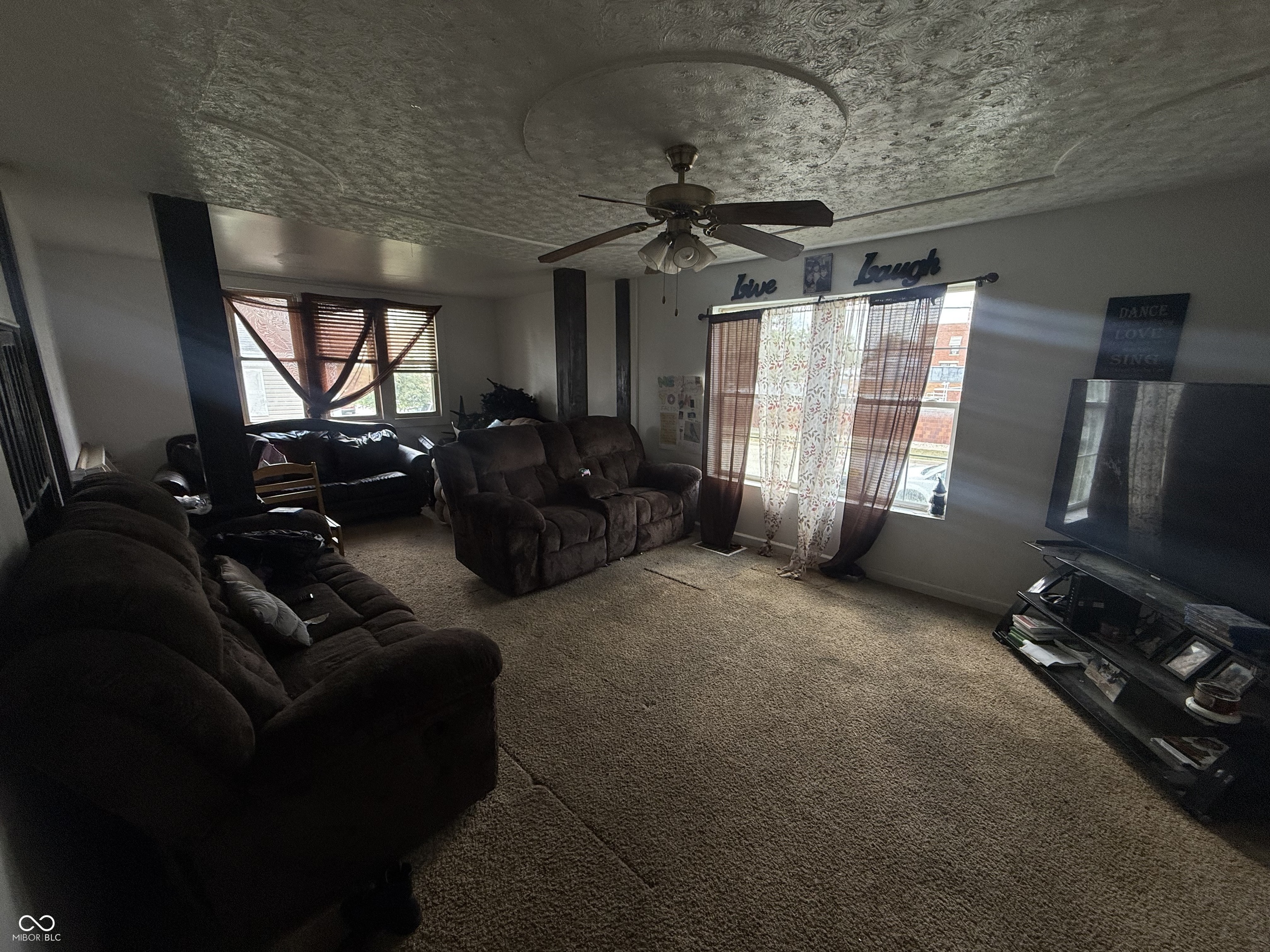 1321 S B Street, Elwood, IN, 46036 photo 4 of 6