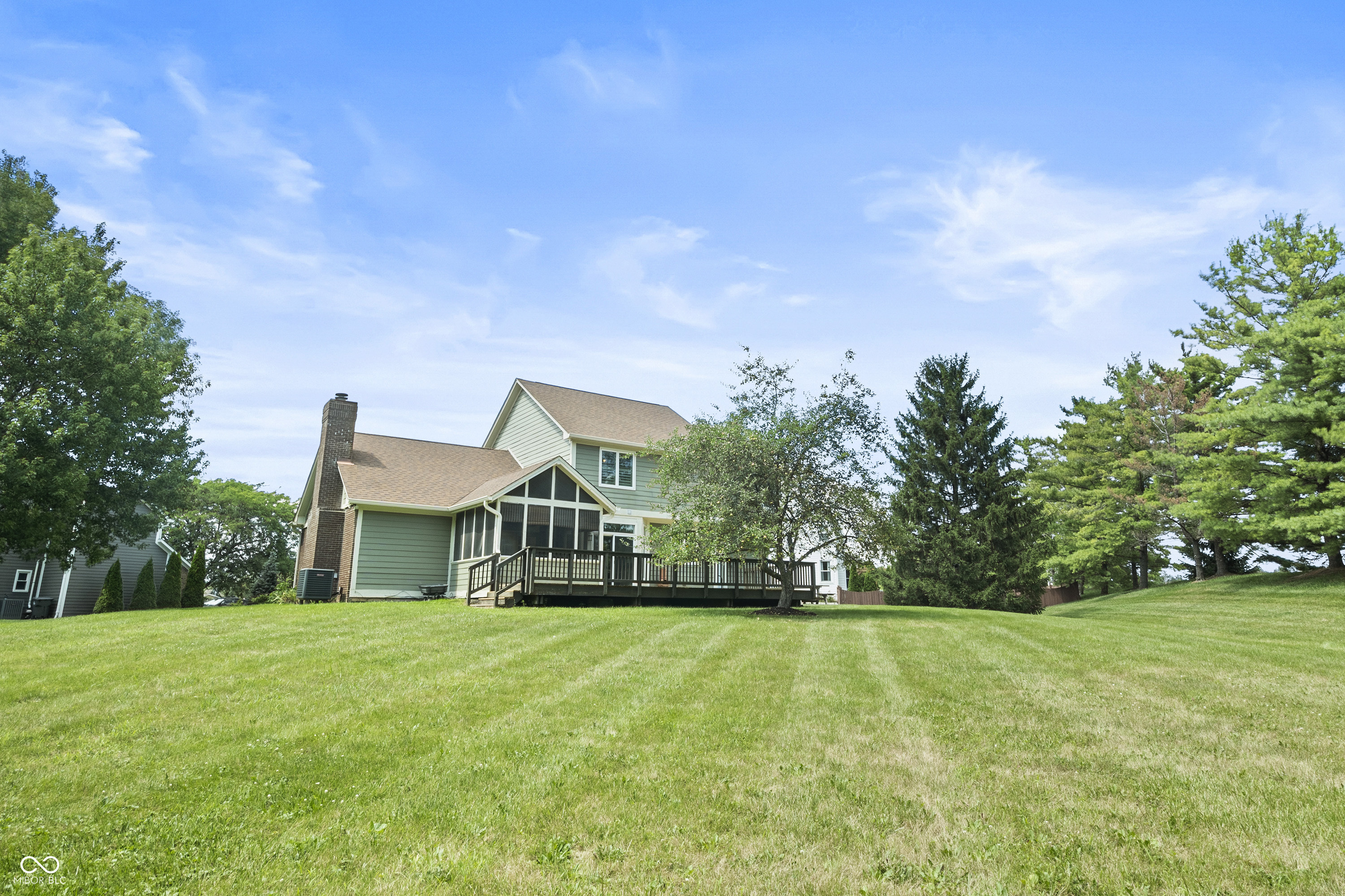 8627 Bay Pointe Circle, Indianapolis, IN, 46236 photo 4 of 64