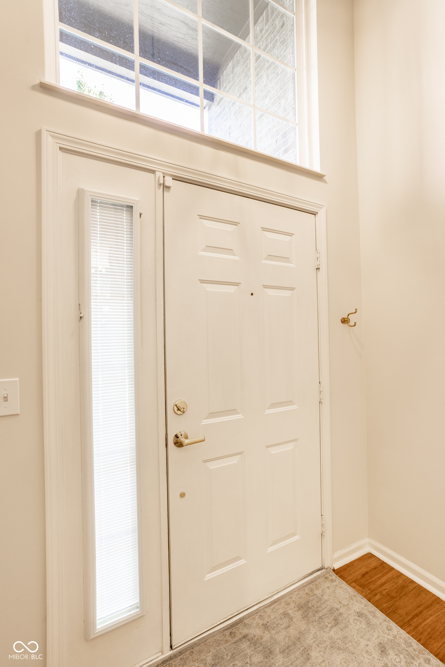 9075 Alcott Court, Fishers, IN, 46037 photo 4 of 36