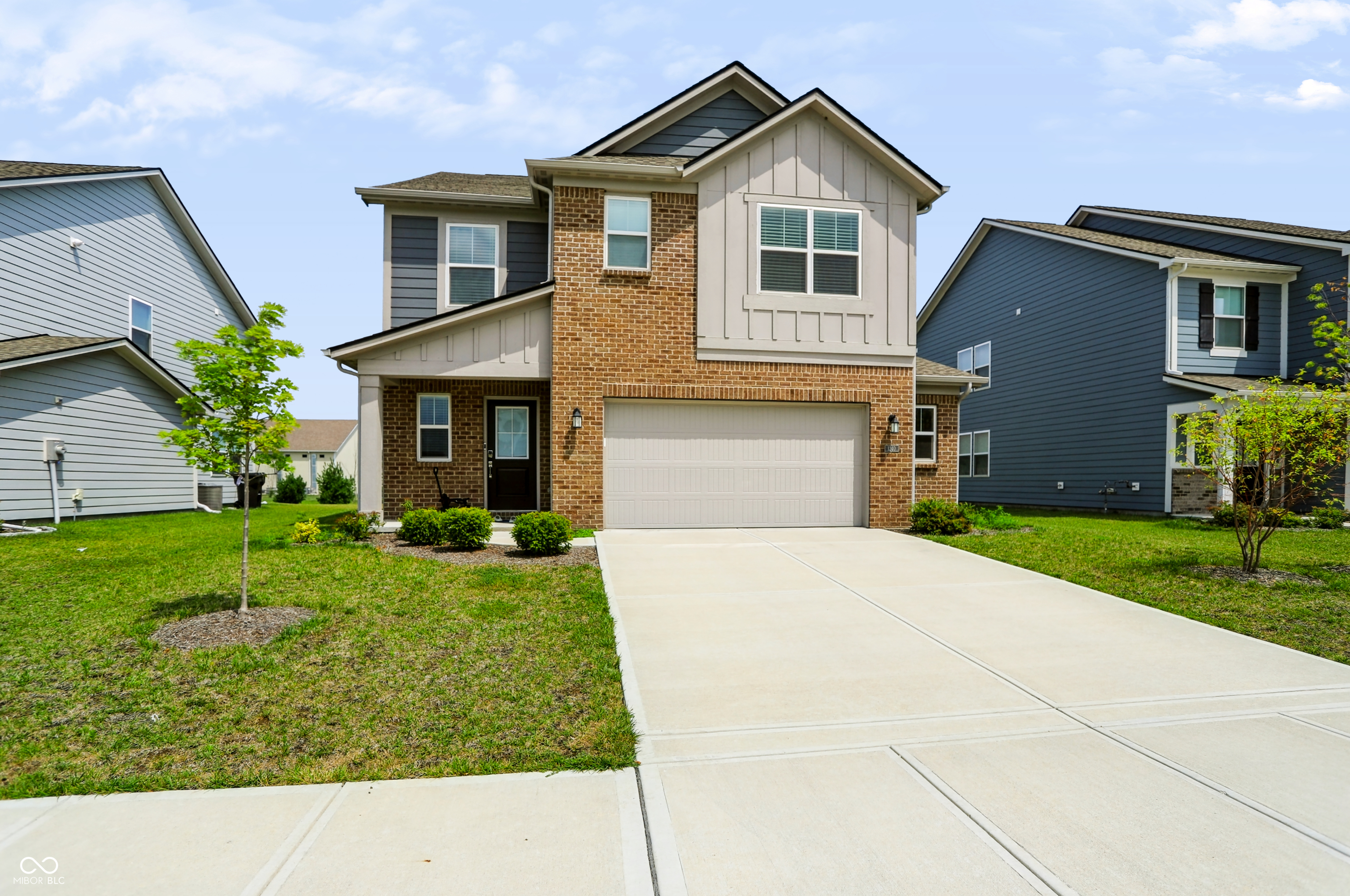 1240 Patens Drive, Greenwood, IN, 46143 photo 4 of 55