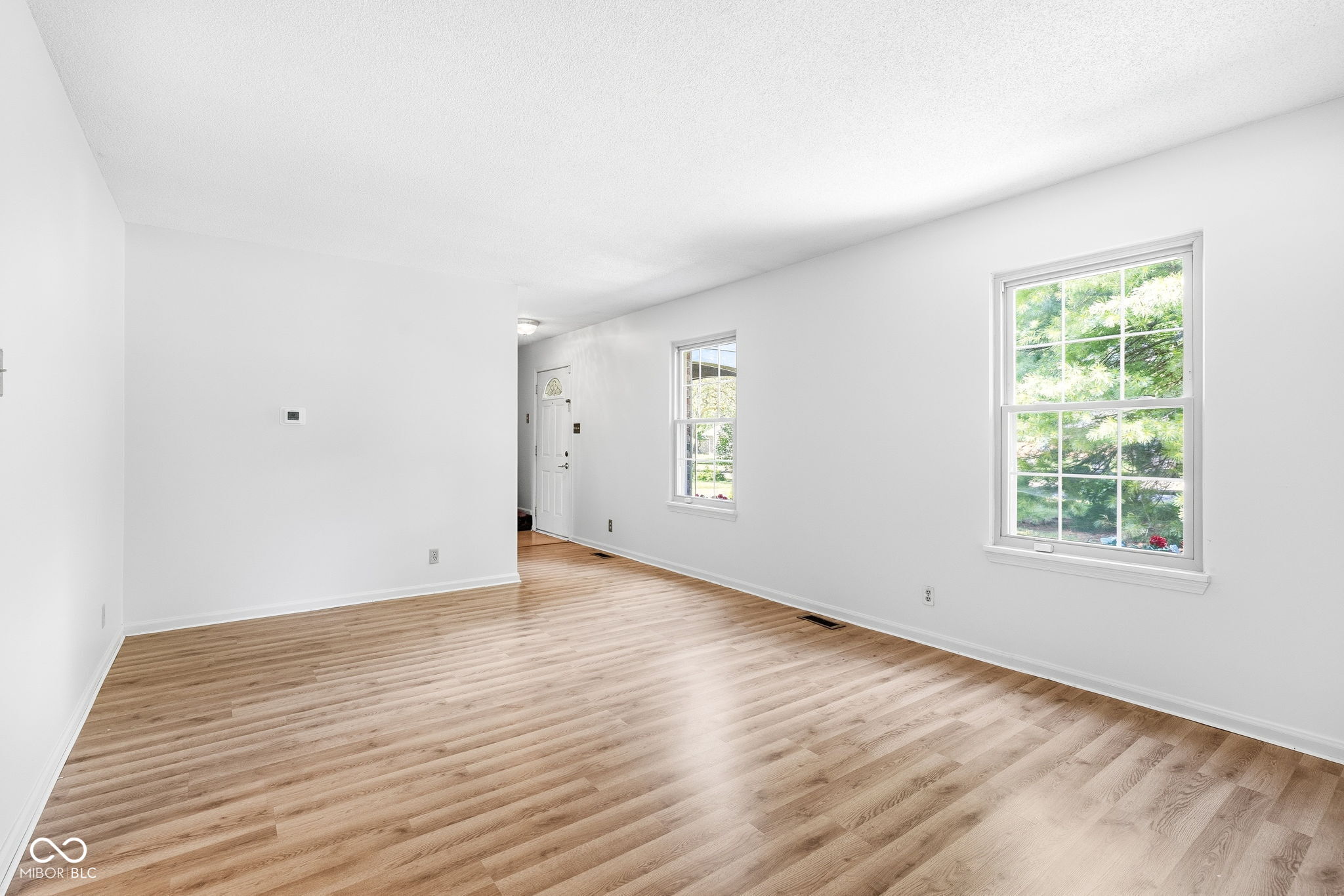 921 Front Royal Drive, Indianapolis, IN, 46227 photo 4 of 30