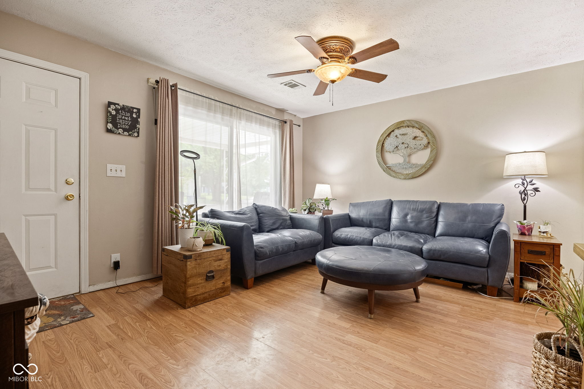 3667 Beasley Drive, Indianapolis, IN, 46222 photo 4 of 35