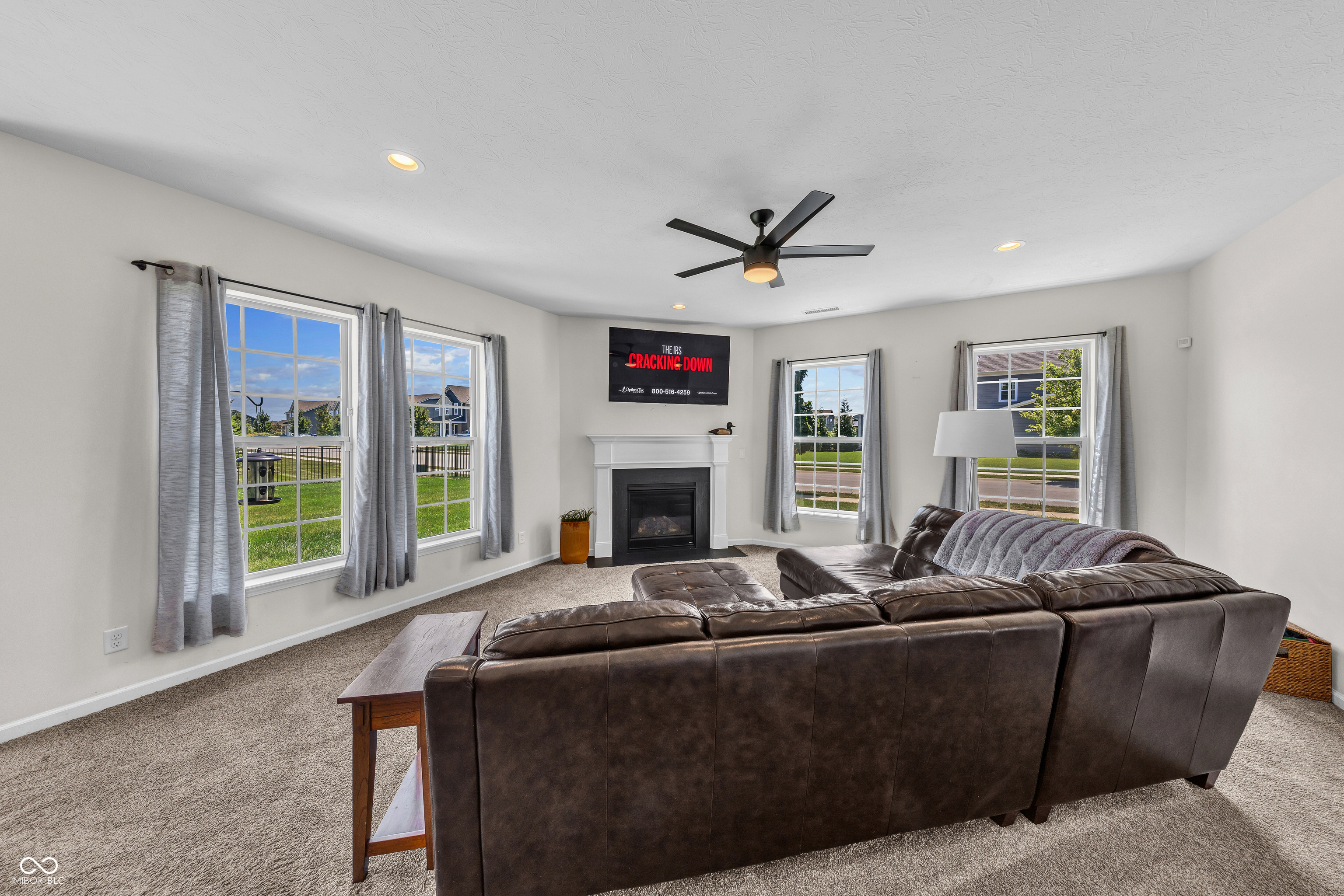 9875 Gallop Lane, Fishers, IN, 46040 photo 4 of 20