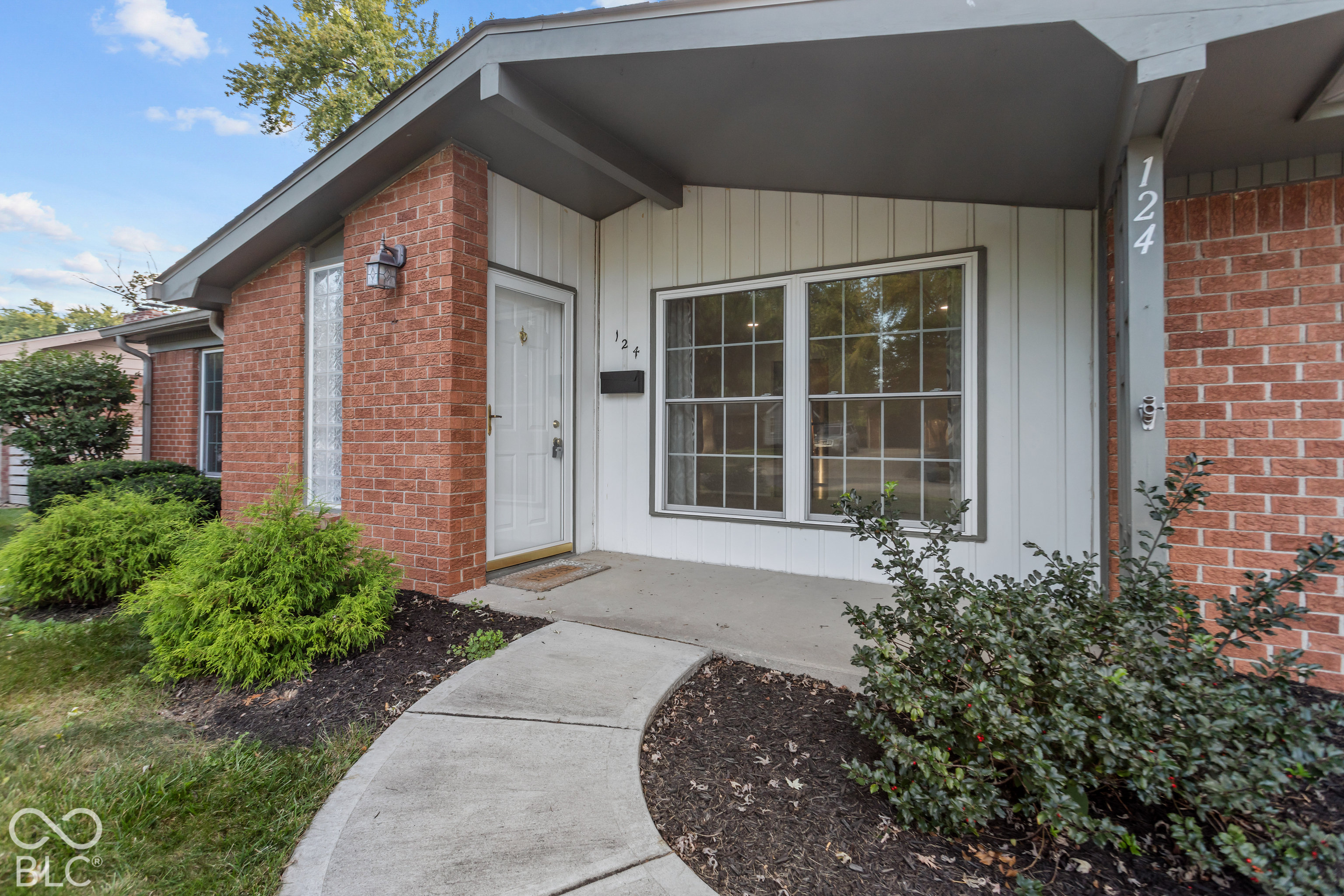 124 Sherman Drive, Carmel, IN, 46032 photo 4 of 40