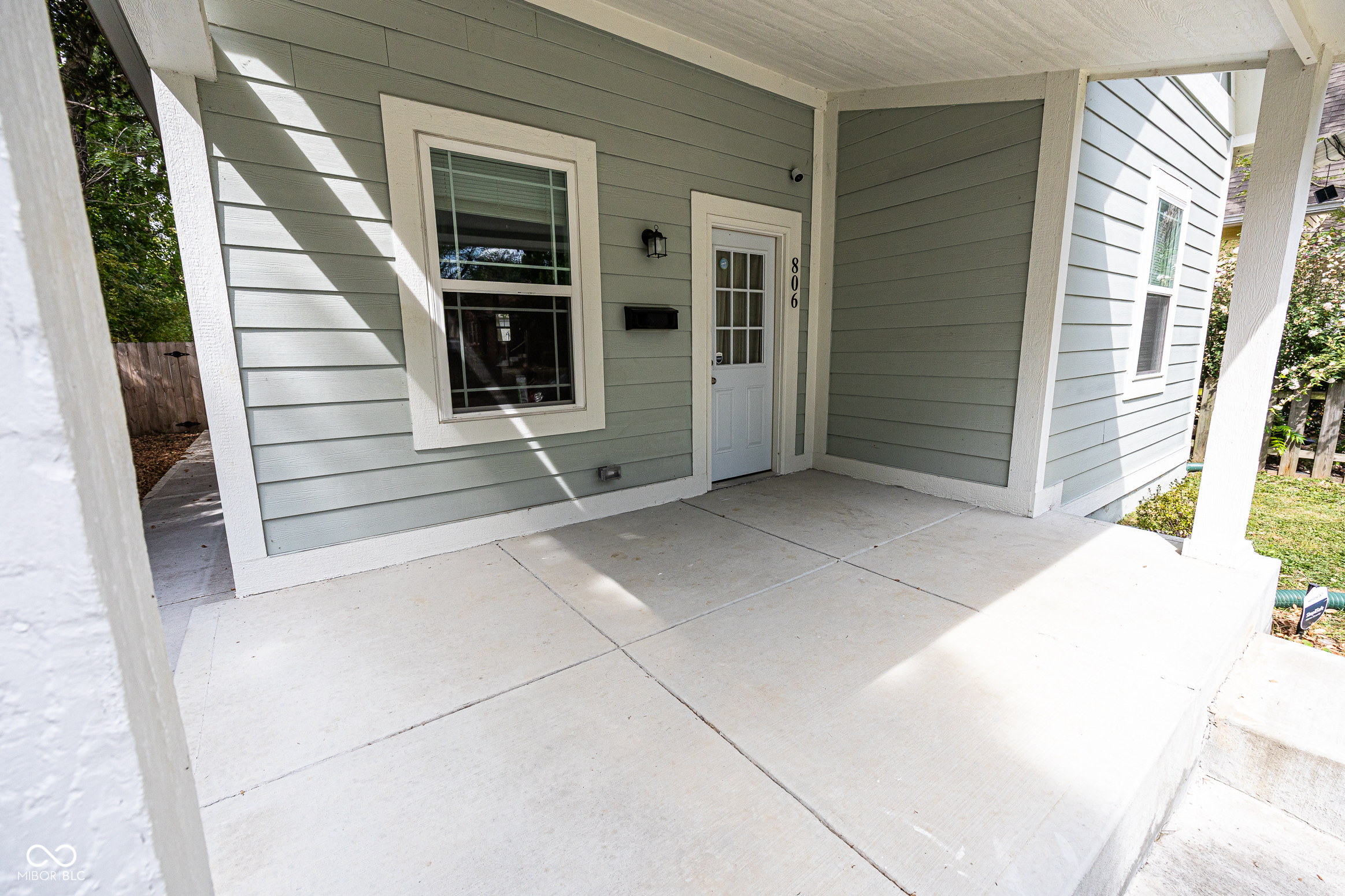 806 N Tacoma Avenue, Indianapolis, IN, 46201 photo 4 of 39
