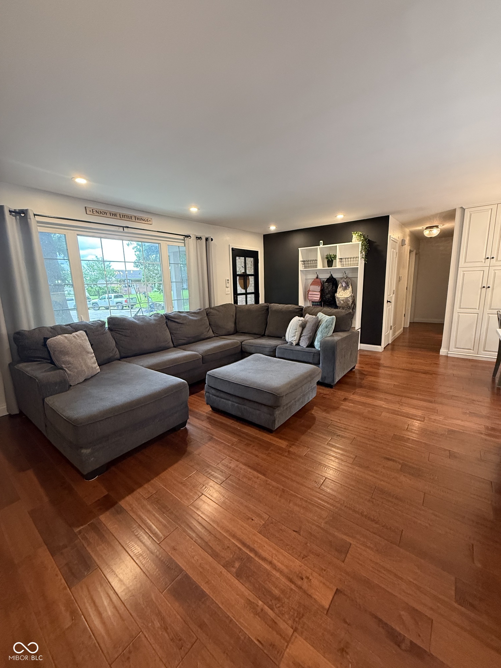 216 Oakwood, Williamsport, IN, 47993 photo 4 of 16