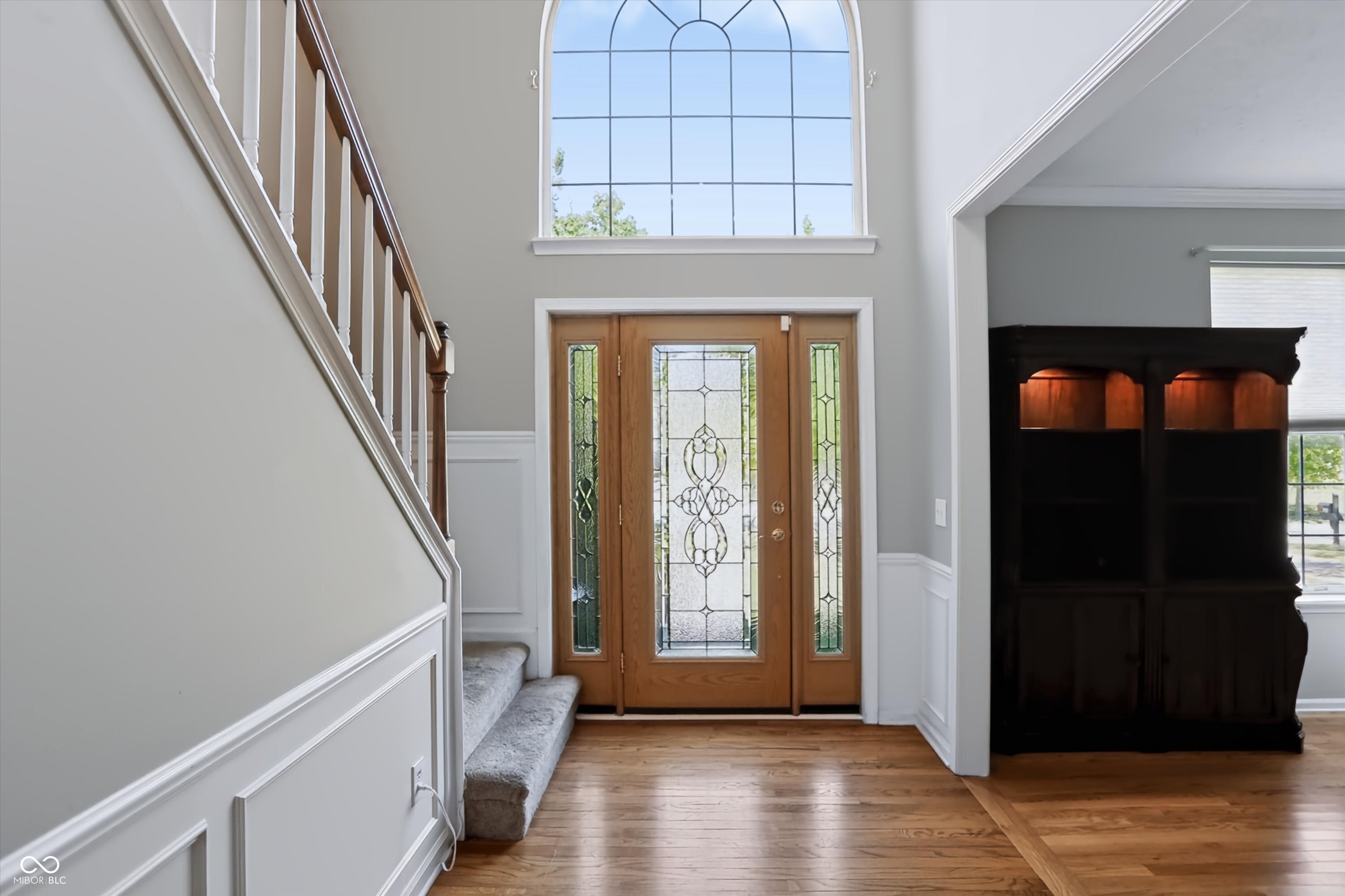 7761 Prairie View Drive, Indianapolis, IN, 46256 photo 4 of 59