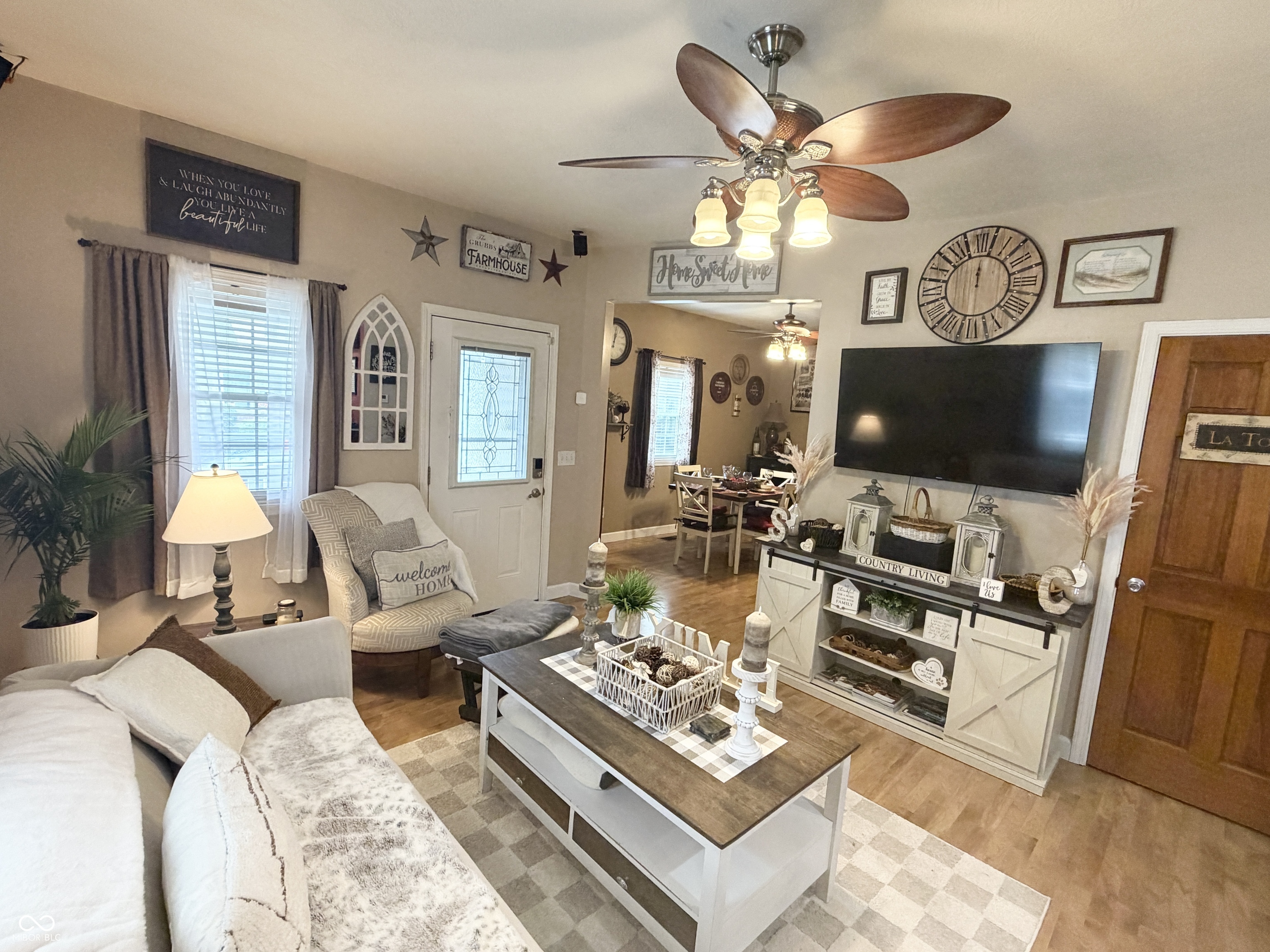 820 Blanchard Street, Shelbyville, IN, 46176 photo 4 of 23