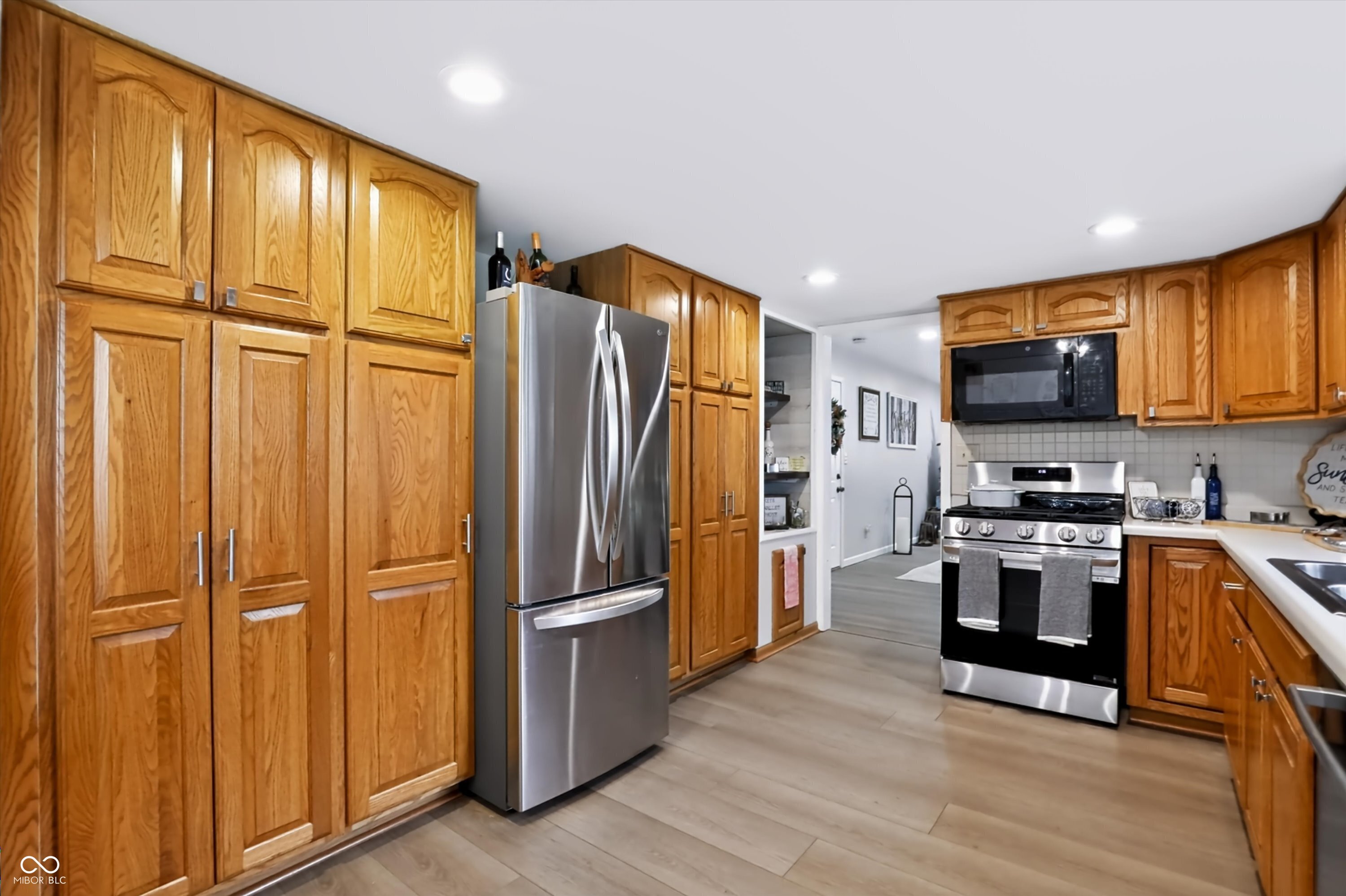 6242 Catalina Drive, Indianapolis, IN, 46259 photo 4 of 34