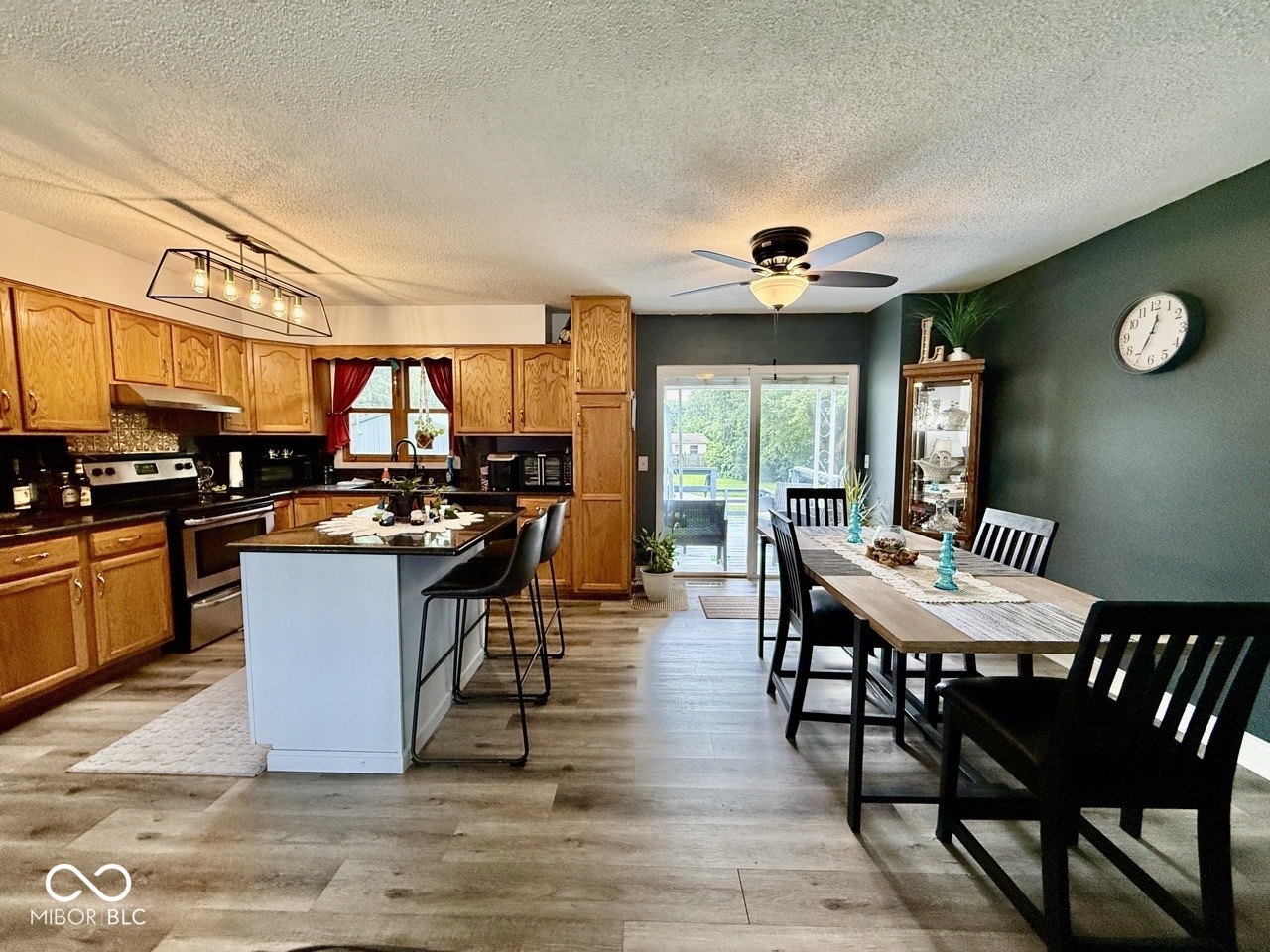 1564 W Sitting Bull Drive, Terre Haute, IN, 47802 photo 4 of 27