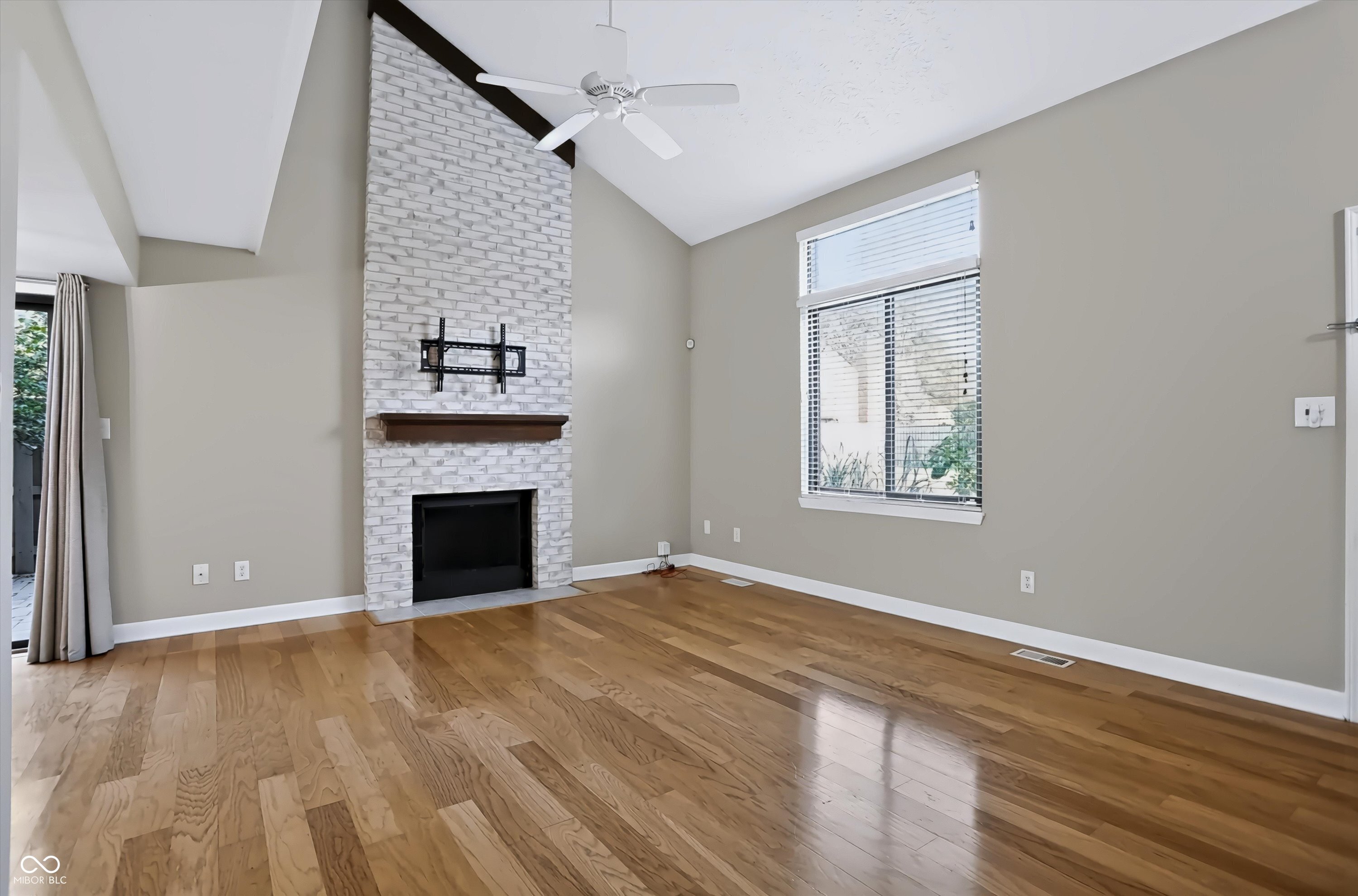 403 E Arch Street, Indianapolis, IN, 46202 photo 4 of 44