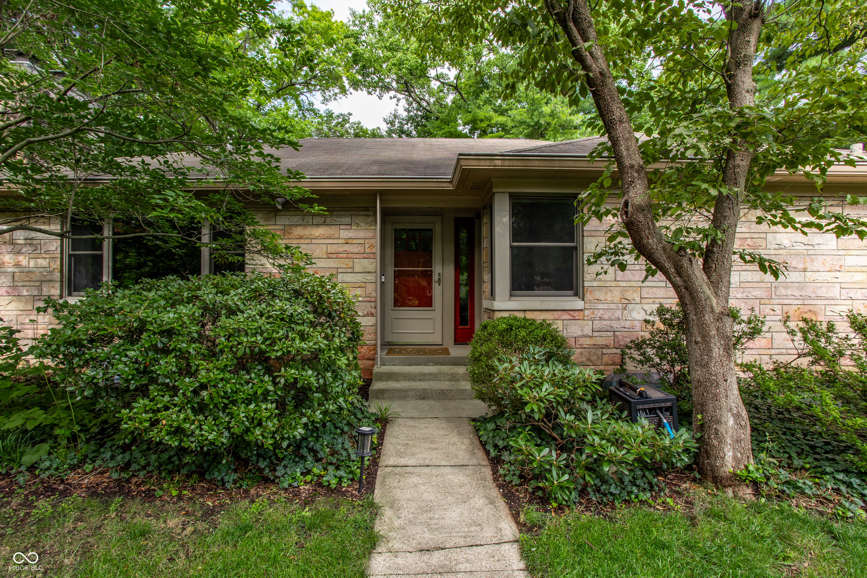 6910 N Washington Boulevard, Indianapolis, IN, 46220 photo 4 of 46