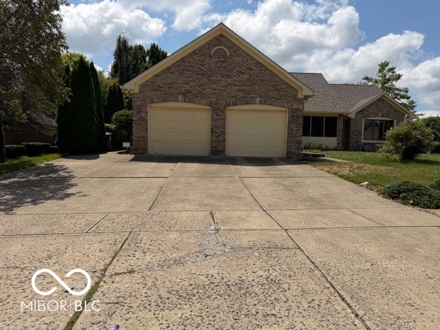 1019 Mount Vernon, Greenwood, IN, 46142 photo 4 of 39