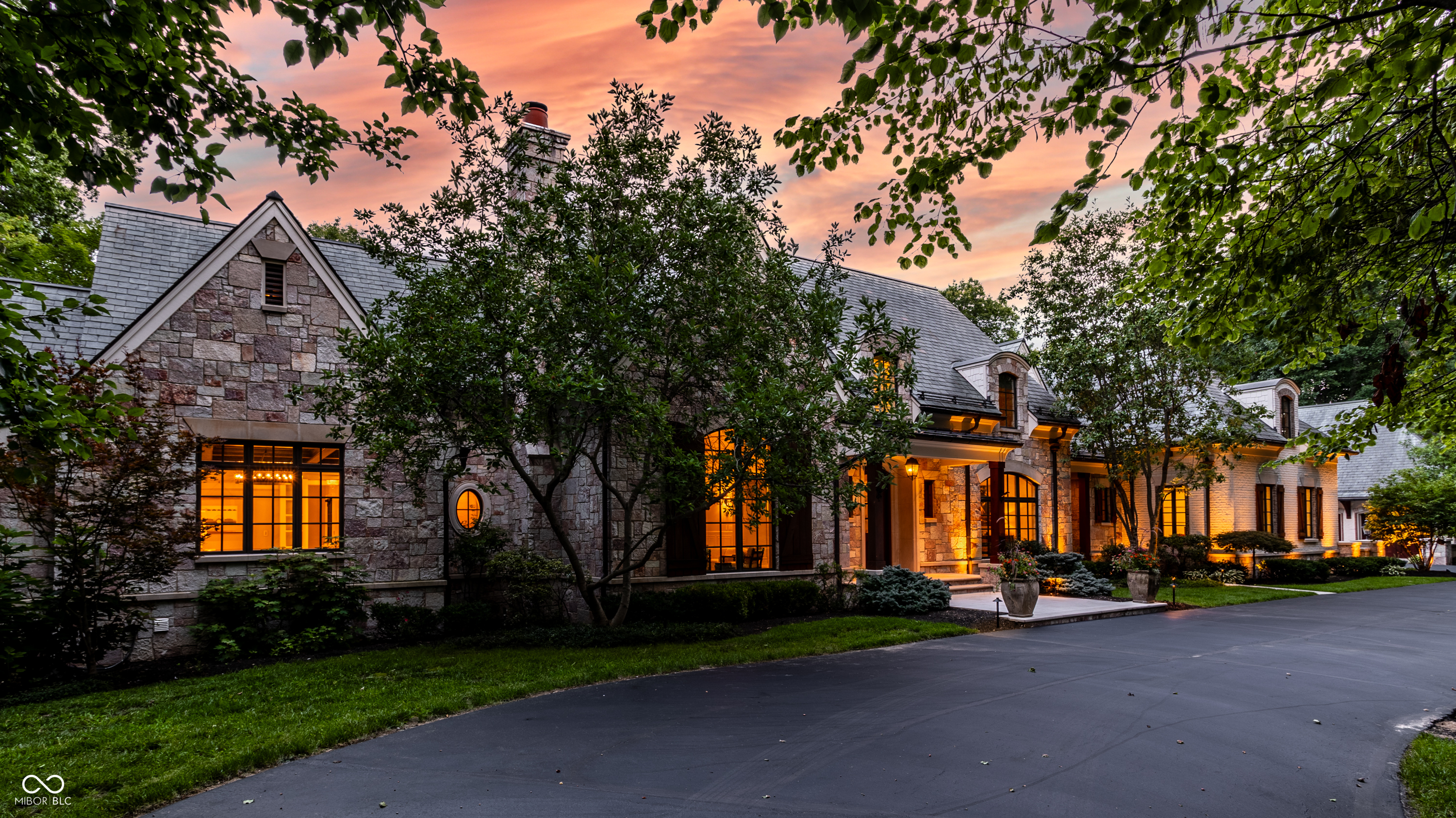 11555 Willow Springs Drive, Zionsville, IN, 46077 photo 4 of 91