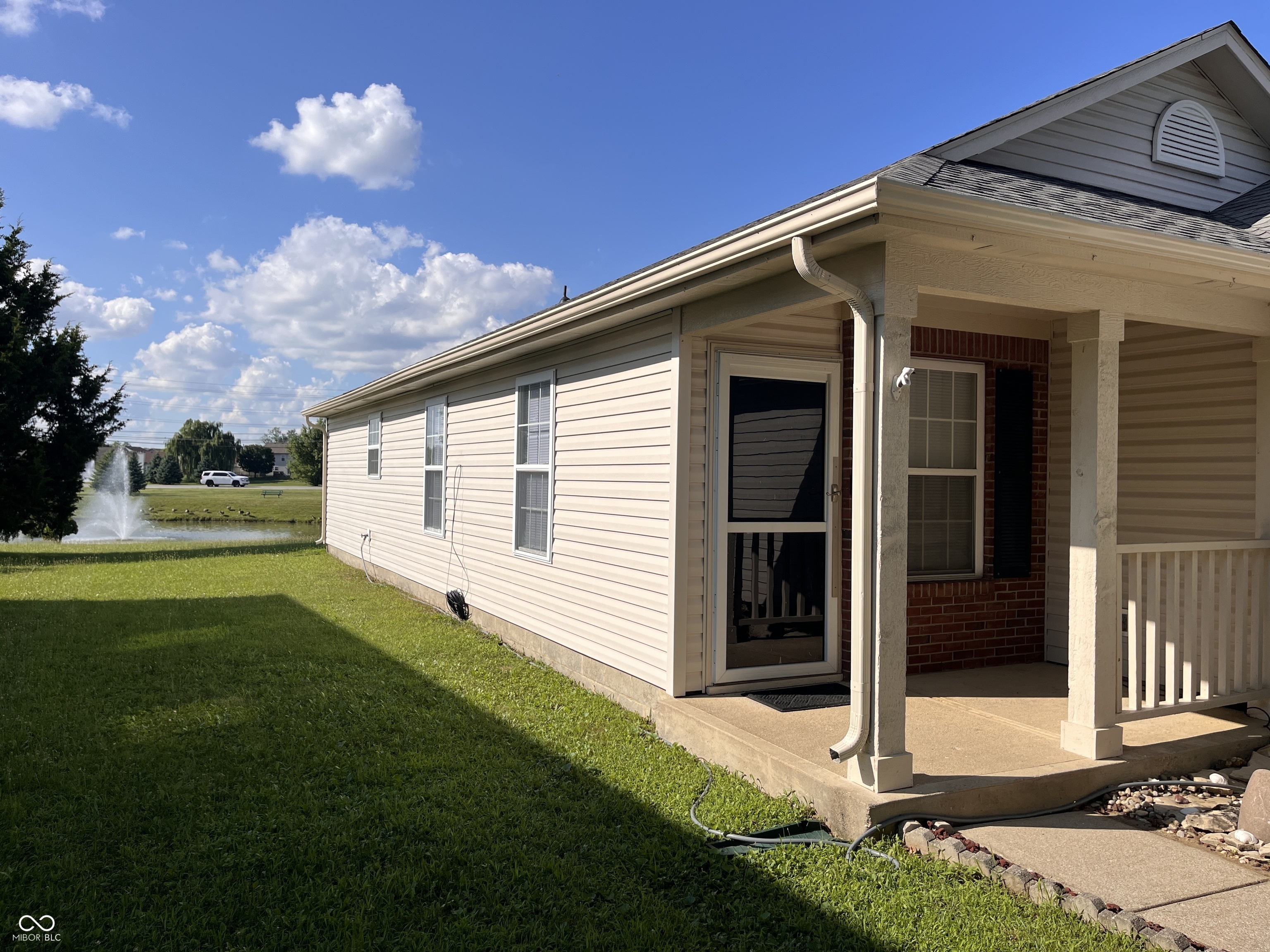 8048 Whitaker Valley Boulevard, Indianapolis, IN, 46237 photo 4 of 33