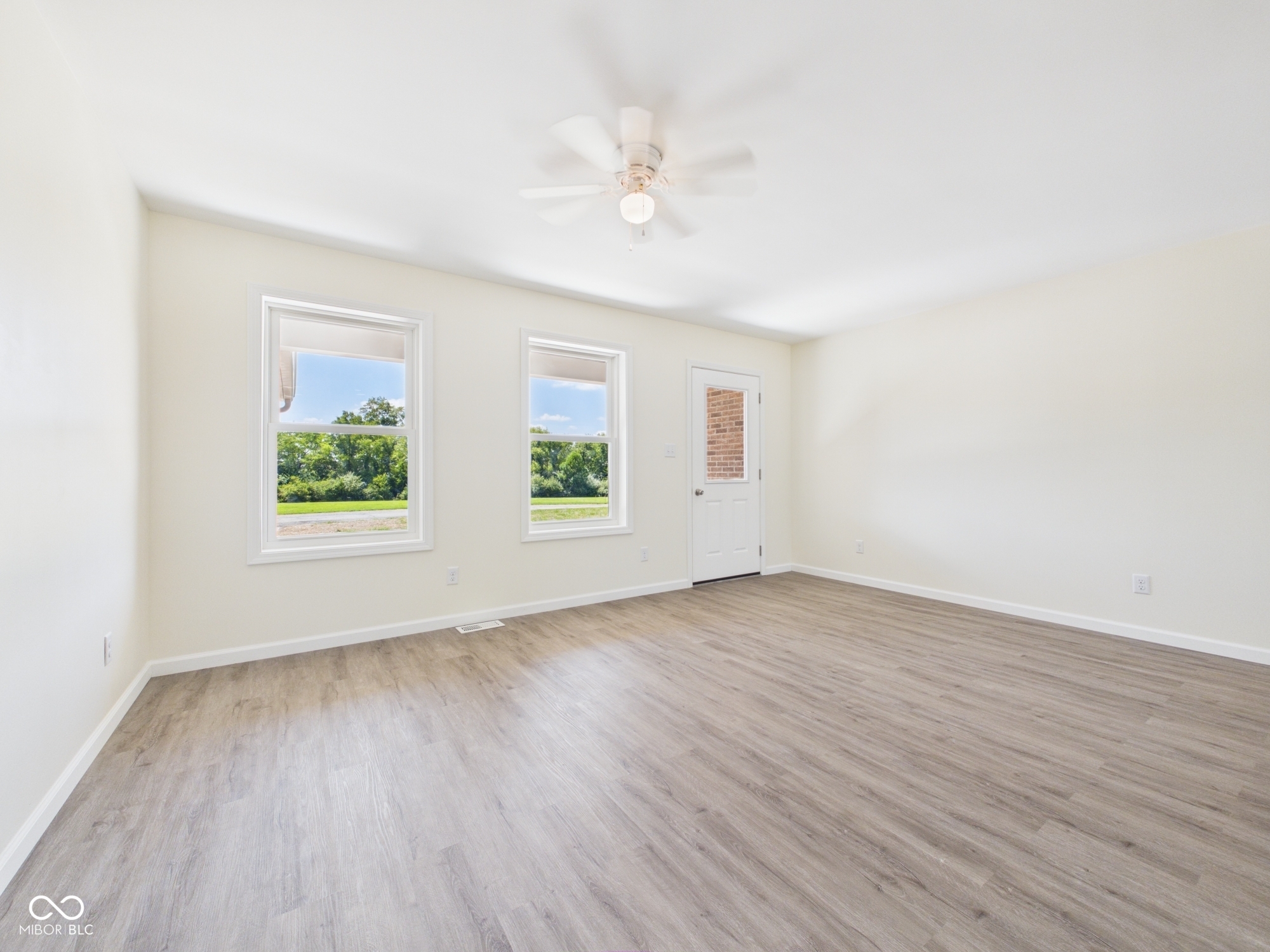 5158 NW High Street, New Castle, IN, 47362 photo 4 of 30
