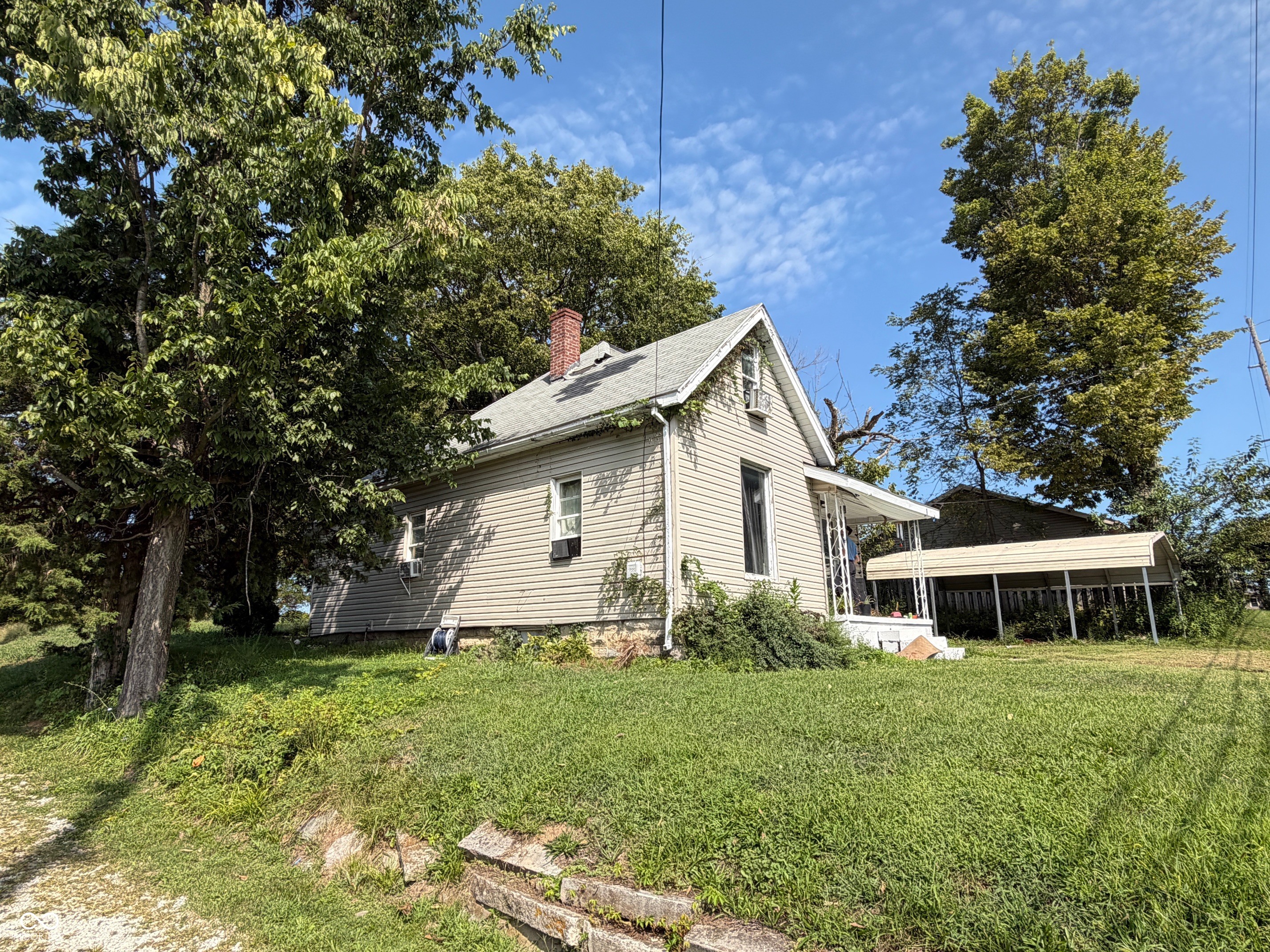 33 M Street, Bedford, IN, 47421 photo 4 of 4