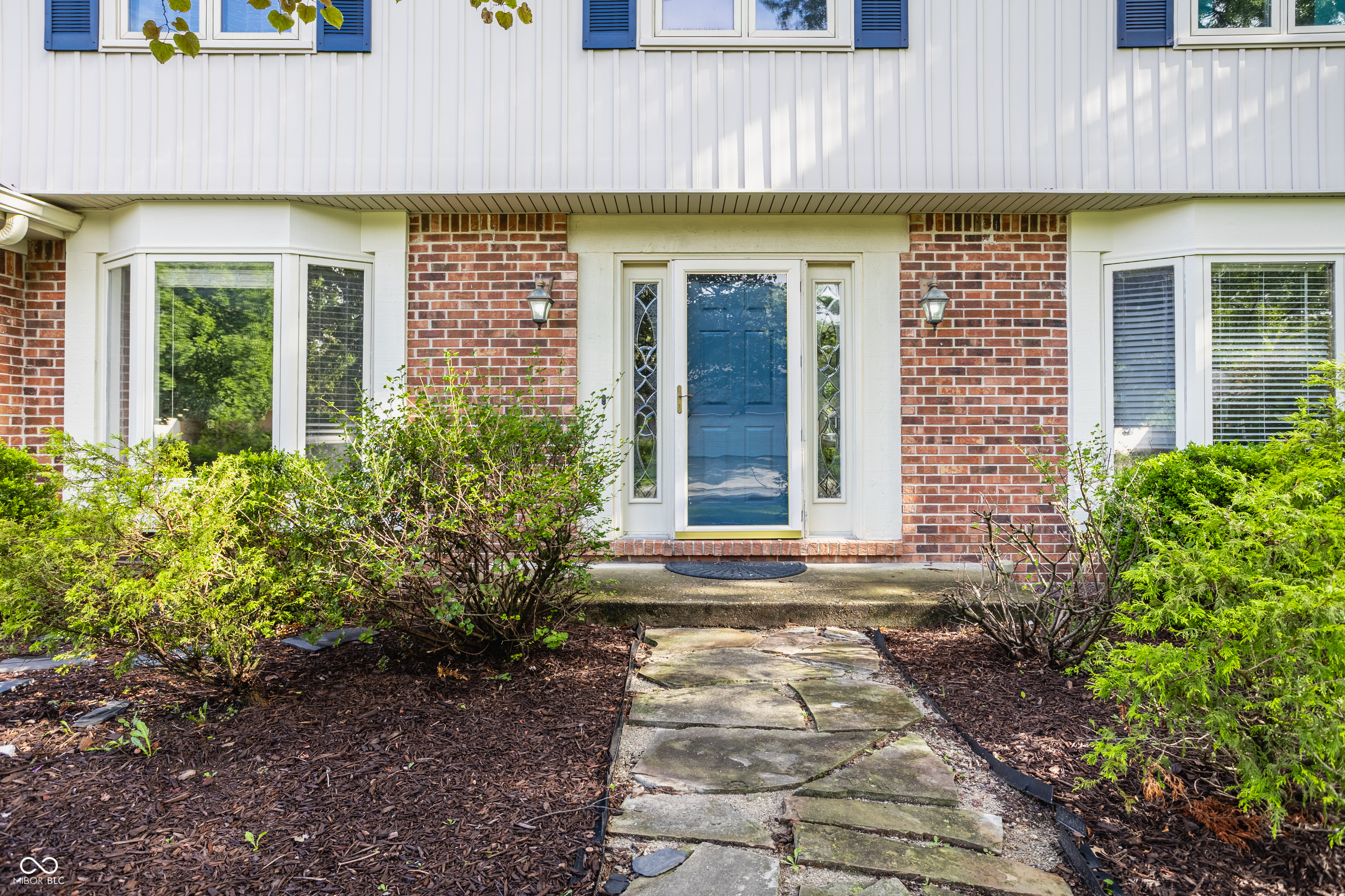 8030 Warbler Way, Indianapolis, IN, 46256 photo 4 of 37