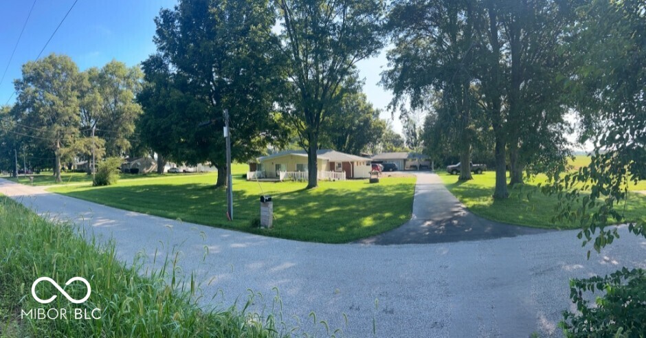 4105 N Talley Road, Columbus, IN, 47203 photo 4 of 55