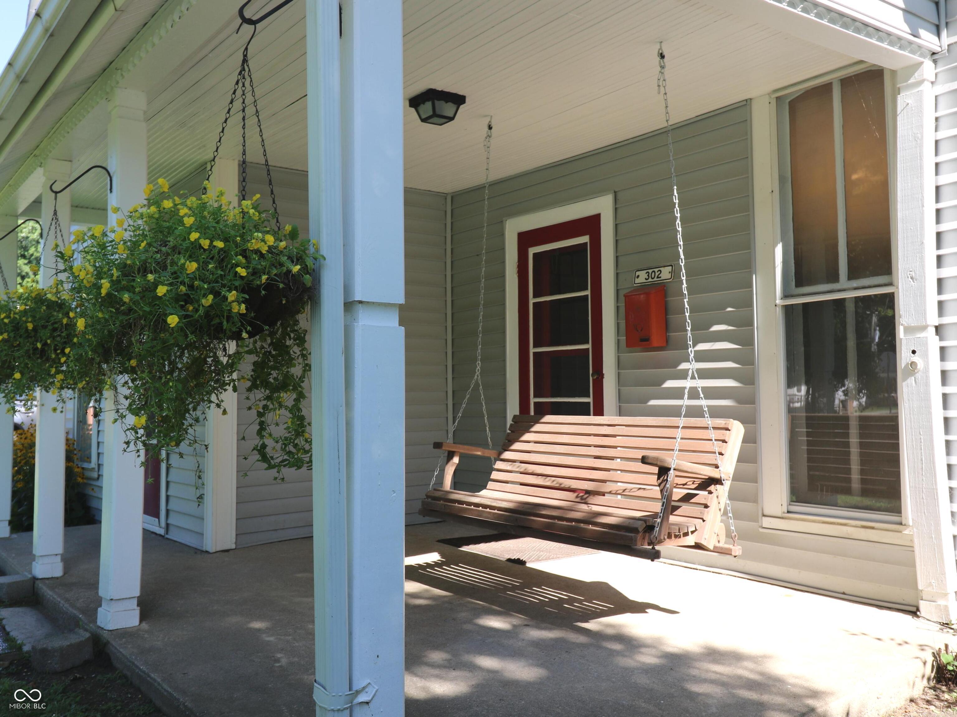 302 E Washington Street, Waynetown, IN, 47990 photo 4 of 52