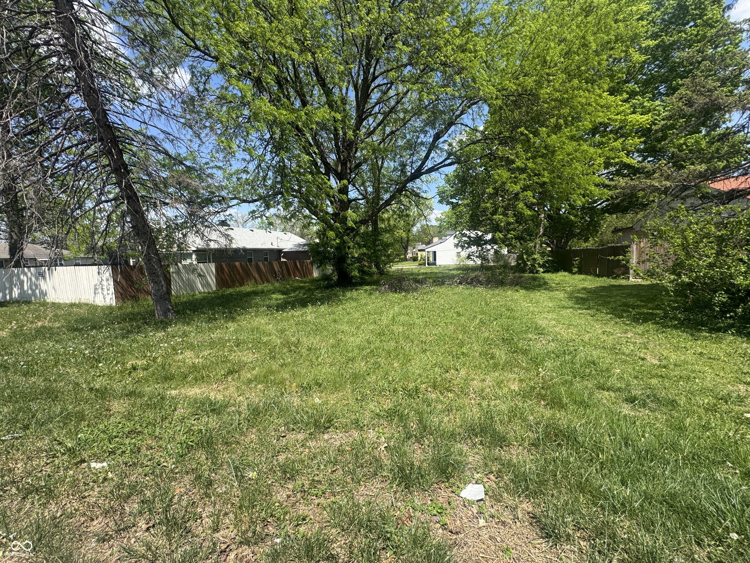 3922 E 38th Street, Indianapolis, IN, 46218 photo 4 of 7