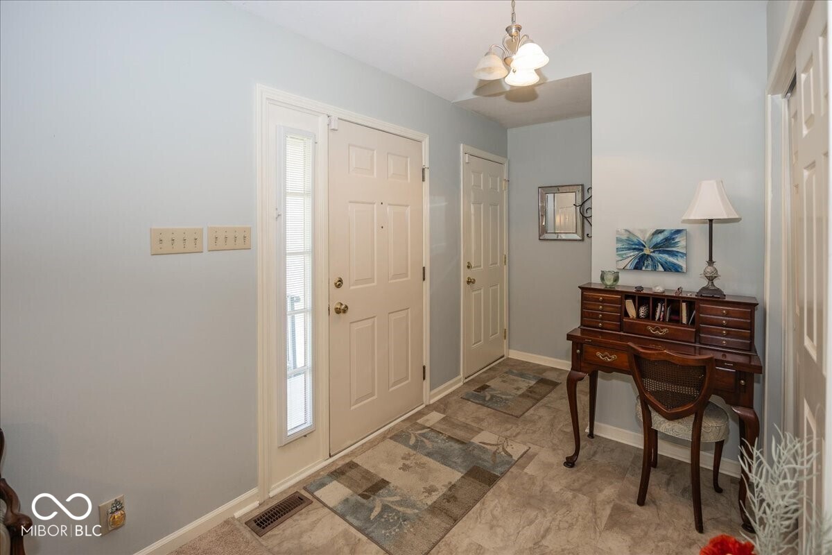 14947 Beacon Boulevard, Carmel, IN, 46032 photo 4 of 23
