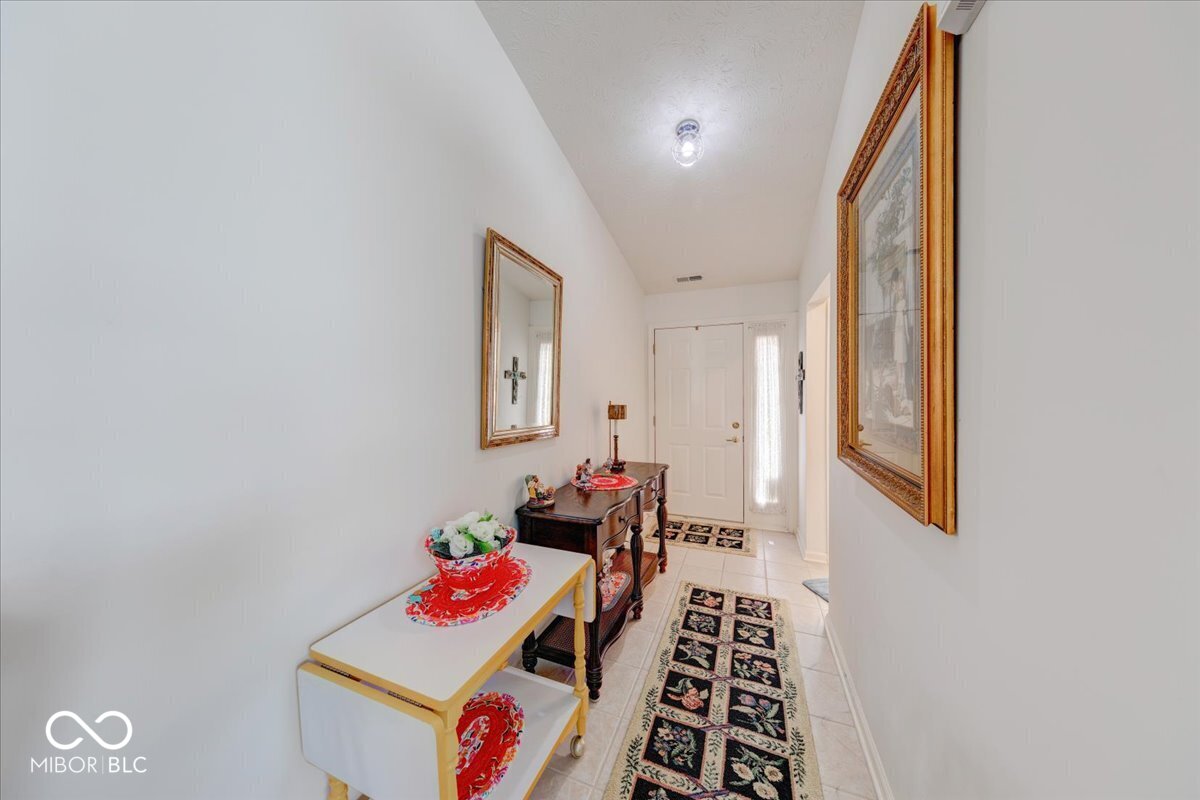 2825 Cadogan Drive, Greenwood, IN, 46143 photo 4 of 35