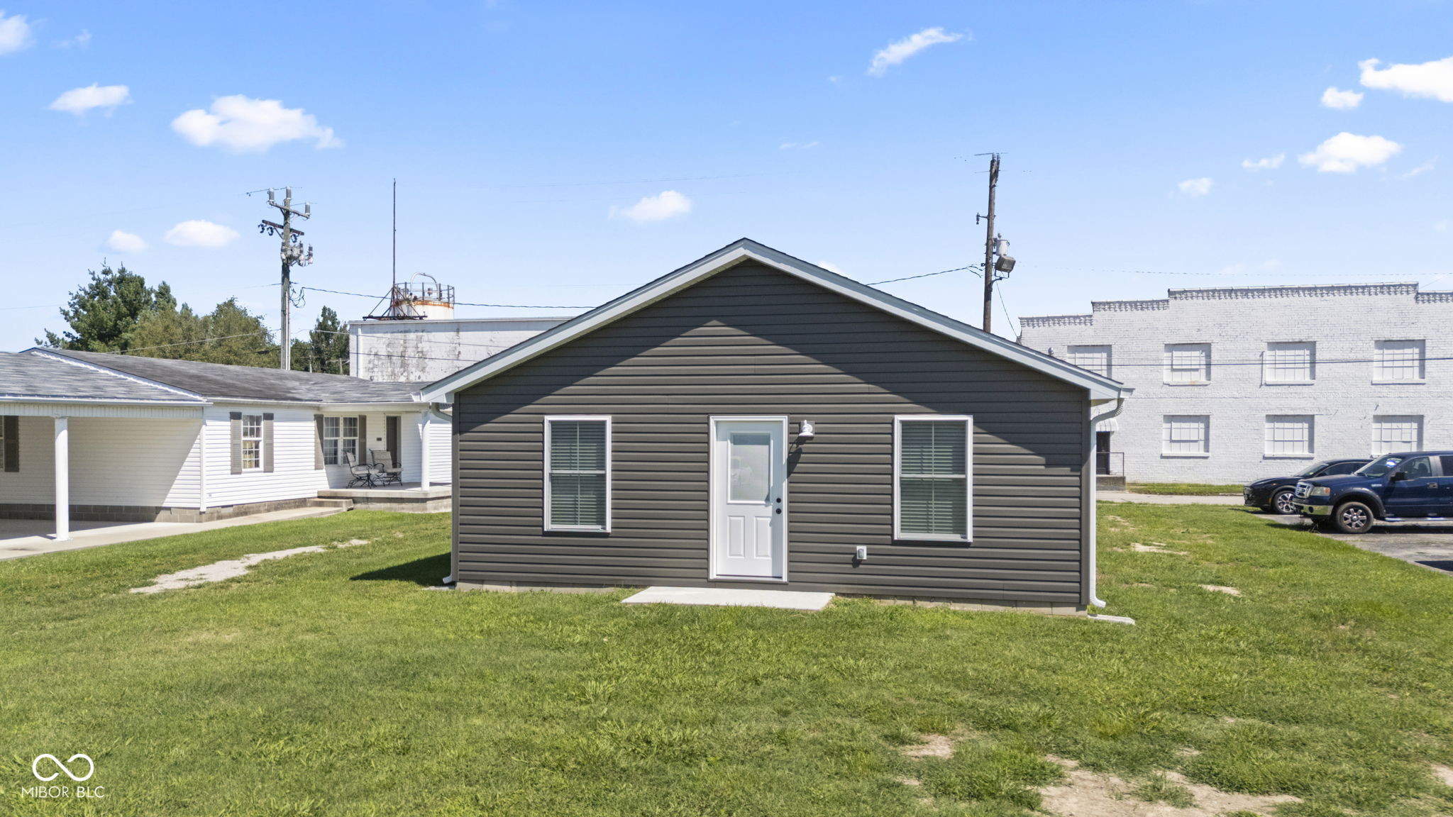 403 W Howard Street, Crothersville, IN, 47229 photo 4 of 23