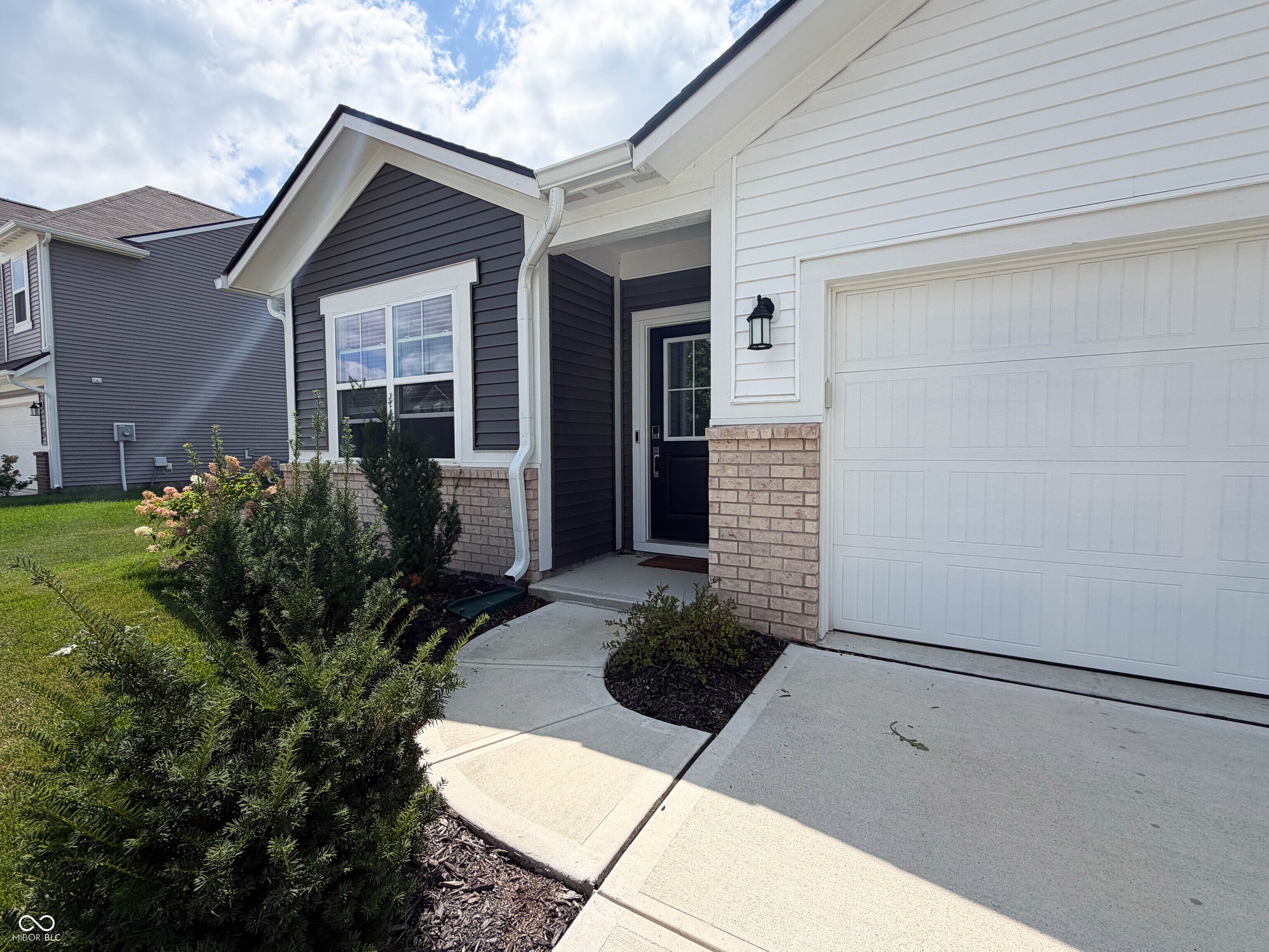 6822 Orchard Run Circle, Whitestown, IN, 46075 photo 4 of 26