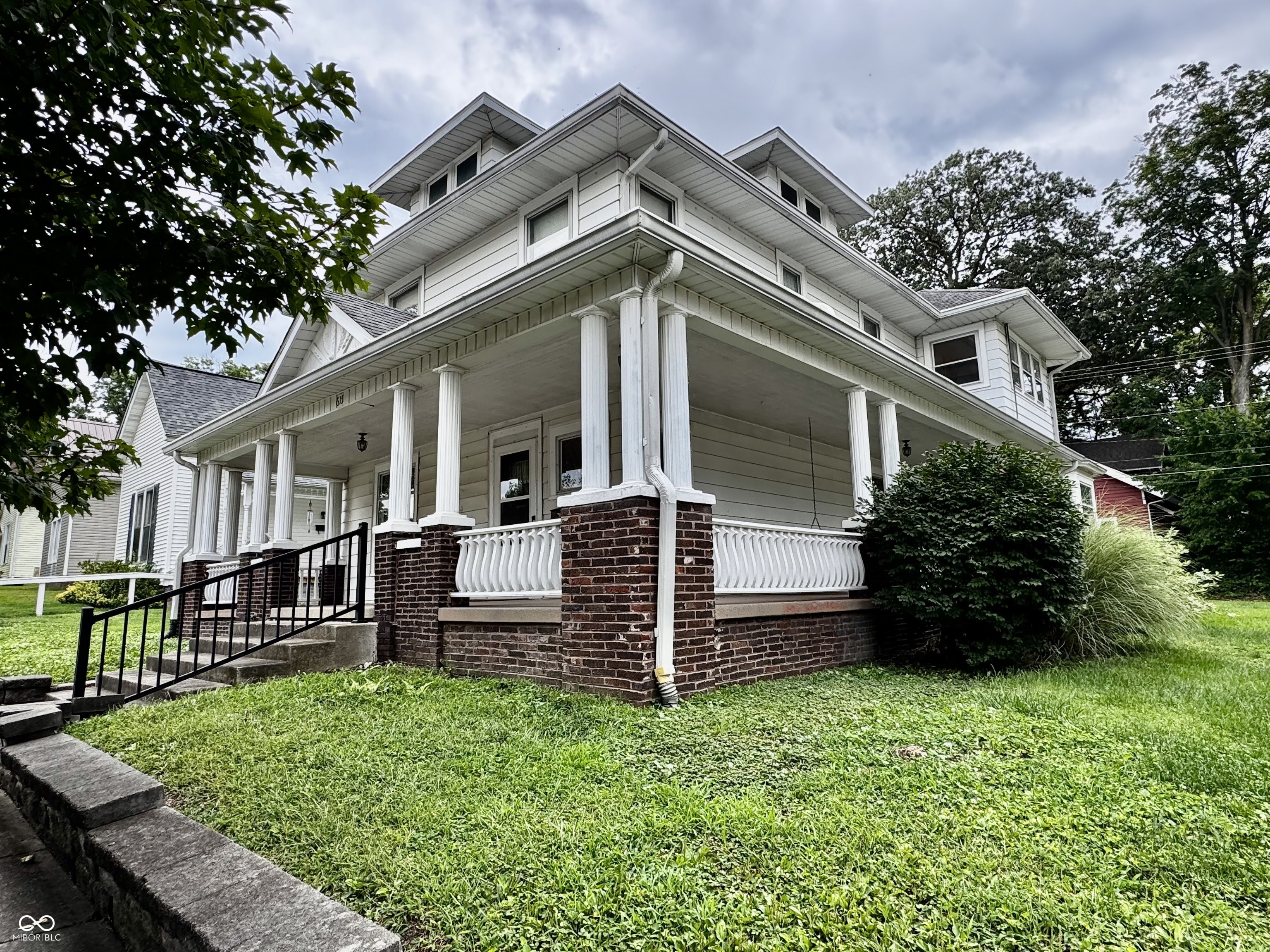 615 W Pike, Crawfordsville, IN, 47933 photo 4 of 48