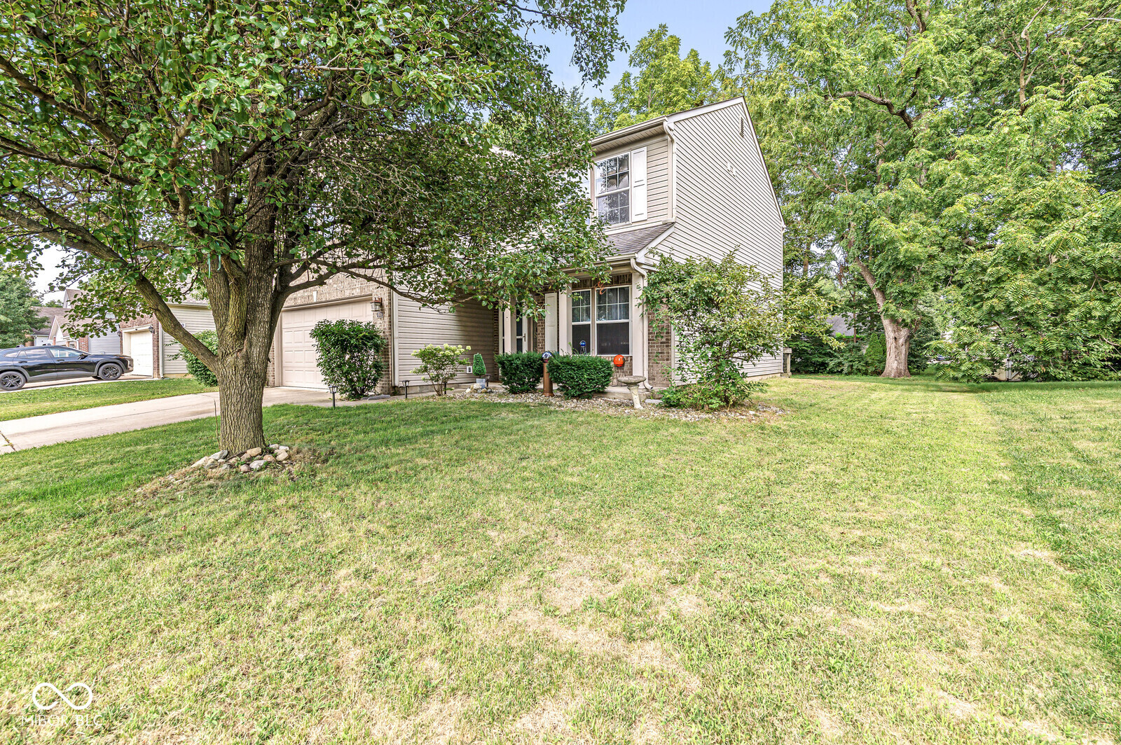 649 Weeping Way Lane, Avon, IN, 46123 photo 4 of 62