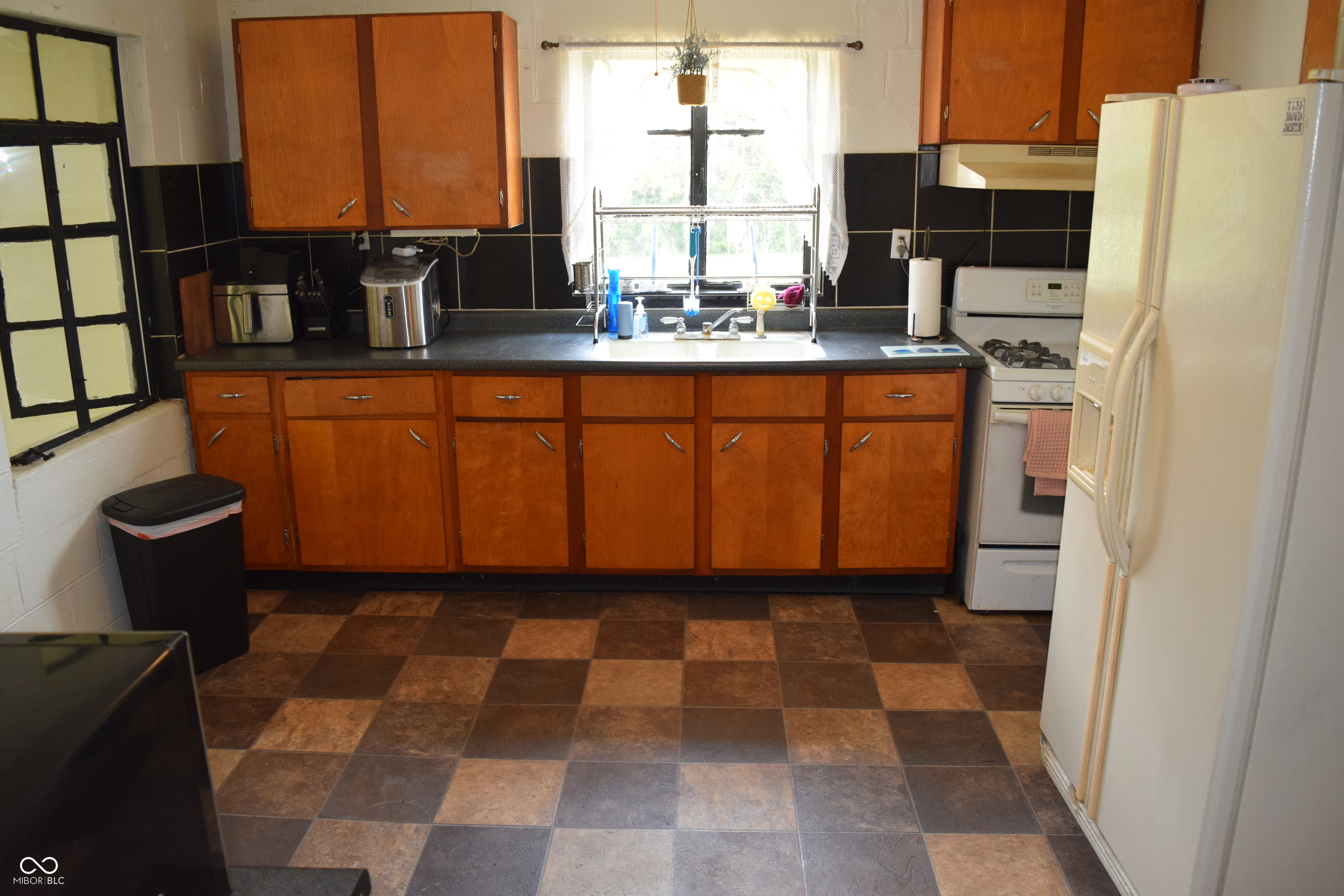1667 S County Road 150 E, Danville, IN, 46122 photo 4 of 19