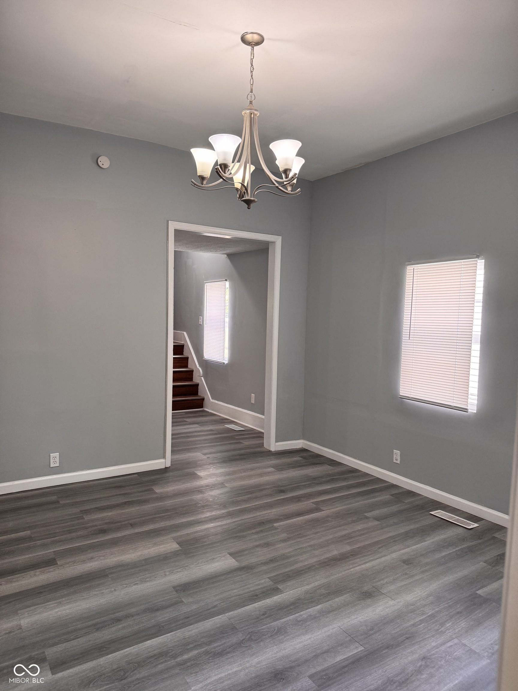 406 E Raymond Street, Indianapolis, IN, 46225 photo 4 of 29