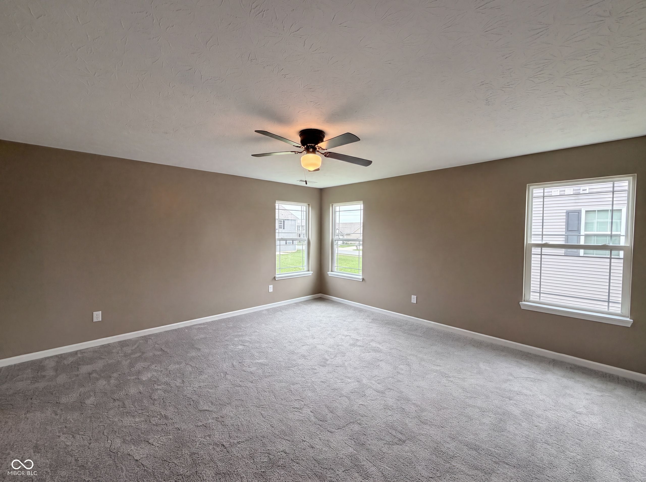 8196 Alyssum Drive, Plainfield, IN, 46168 photo 4 of 21