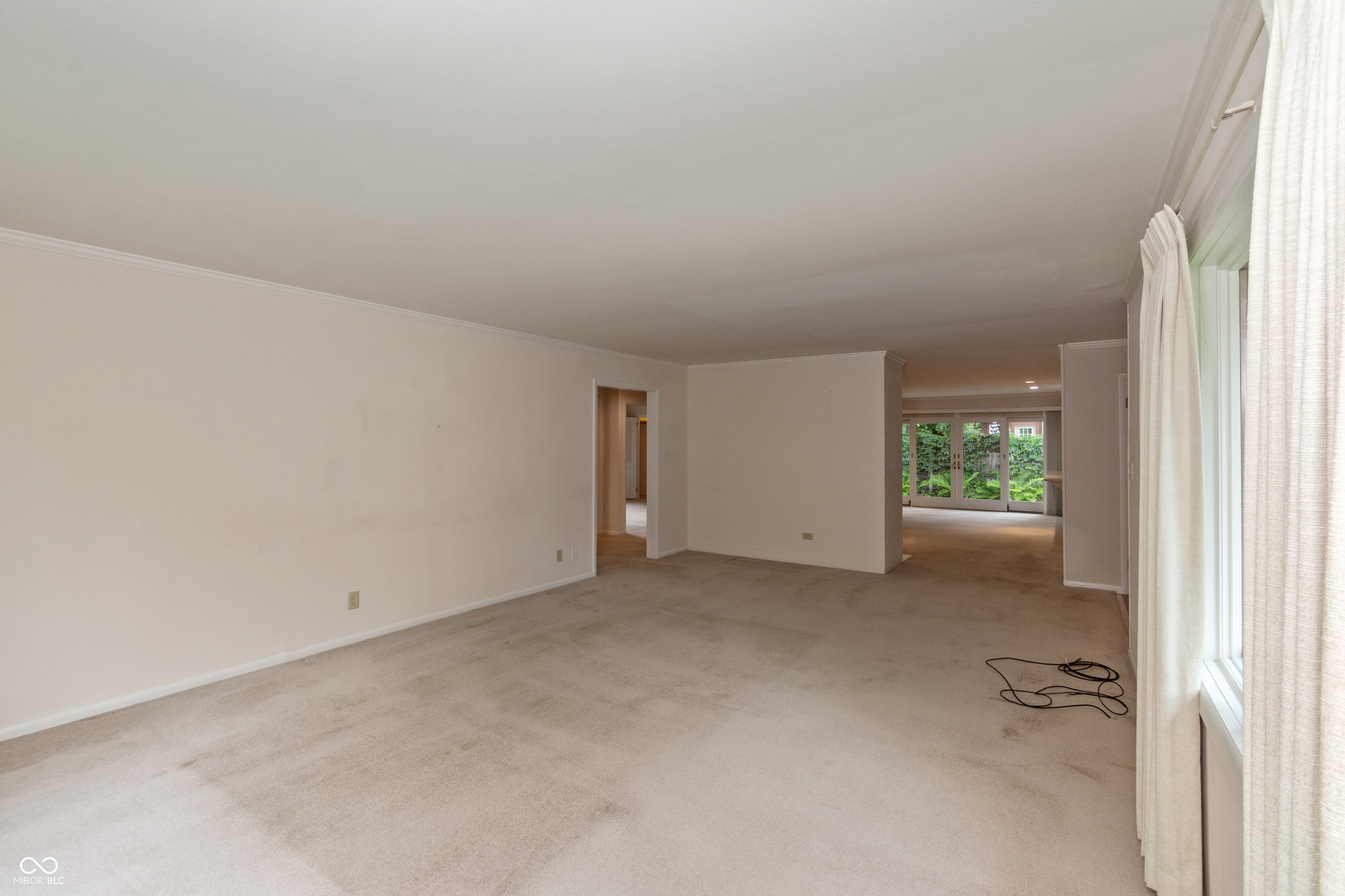 806 N Briar Road, Muncie, IN, 47304 photo 4 of 25