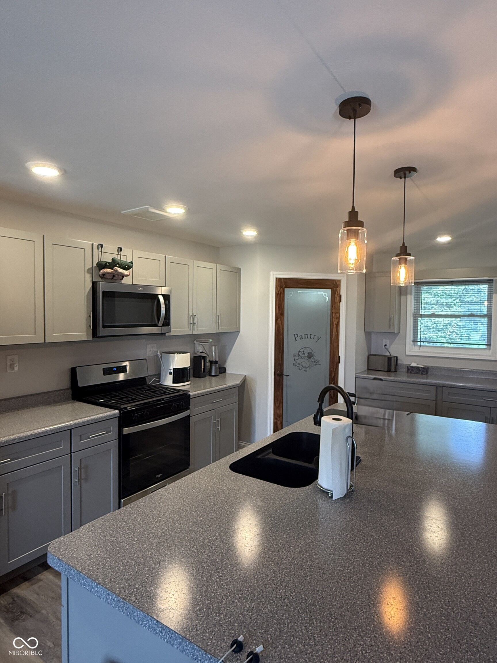 118 Liberty, Veedersburg, IN, 47987 photo 4 of 18