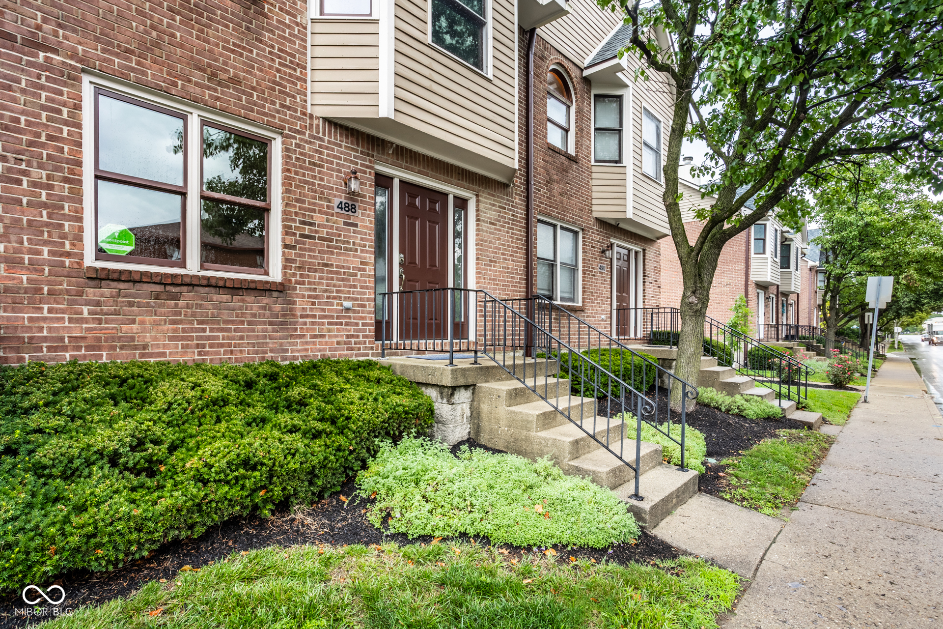 488 E 10th Street, Indianapolis, IN, 46202 photo 4 of 33
